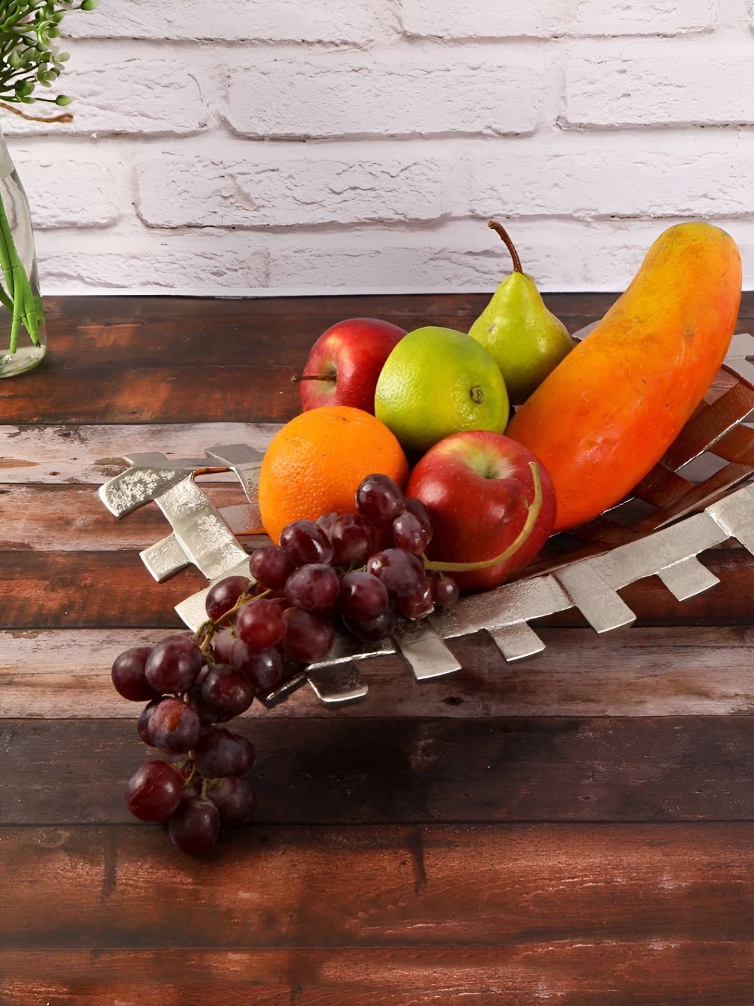 

THE HOME CO. Silver Toned Textured Rectangle Fruit Basket