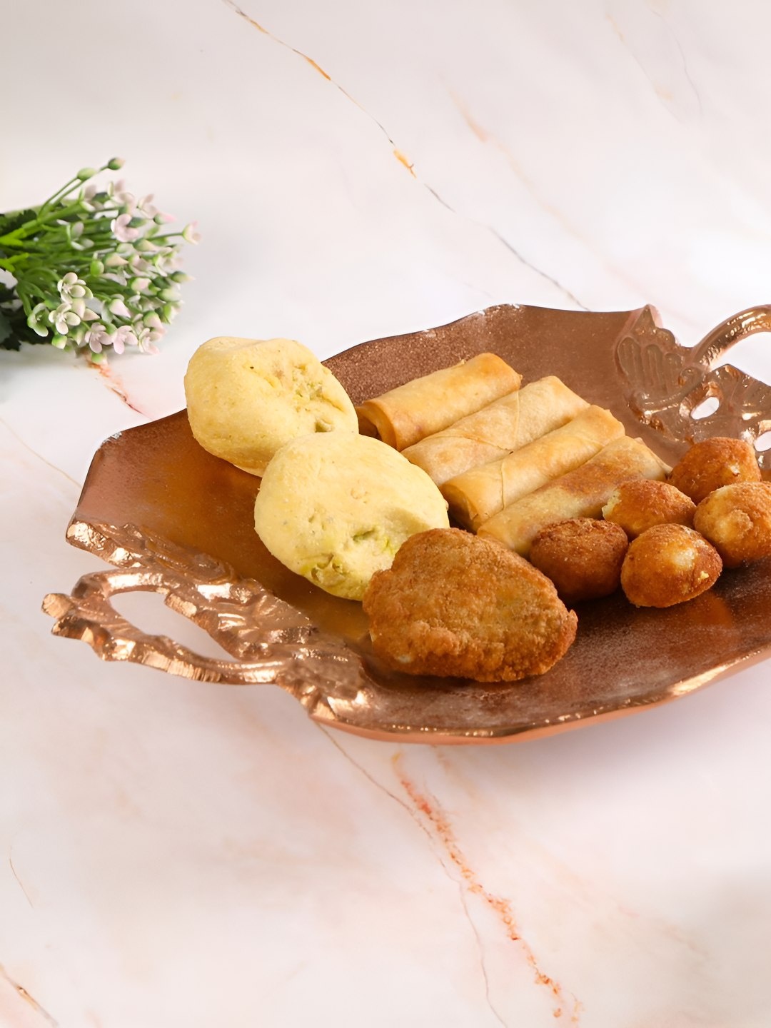 

THE HOME CO. Copper Toned Serving Food Platter