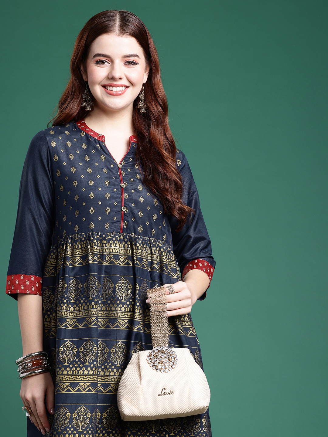 

Sangria Ethnic Motifs Printed Mandarin Collar Kurta, Navy blue