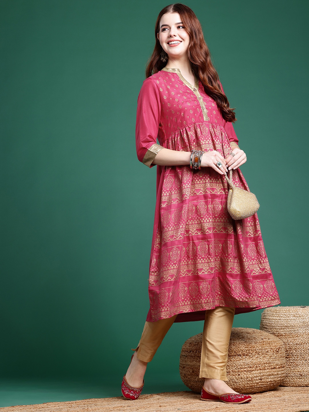 

Sangria Ethnic Motifs Printed Kurta, Maroon