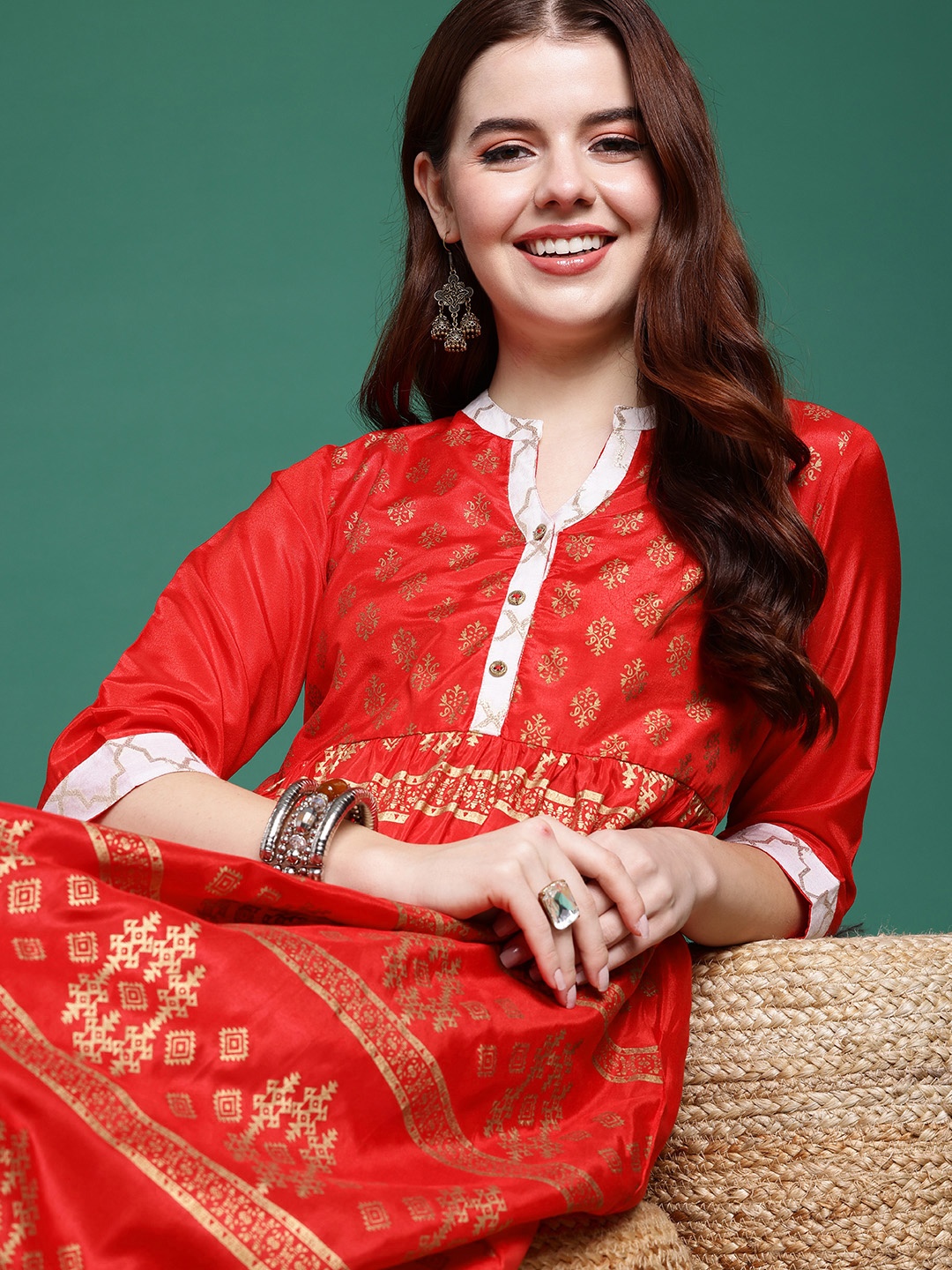 

Sangria Ethnic Motifs Printed Mandarin Collar Kurta, Red
