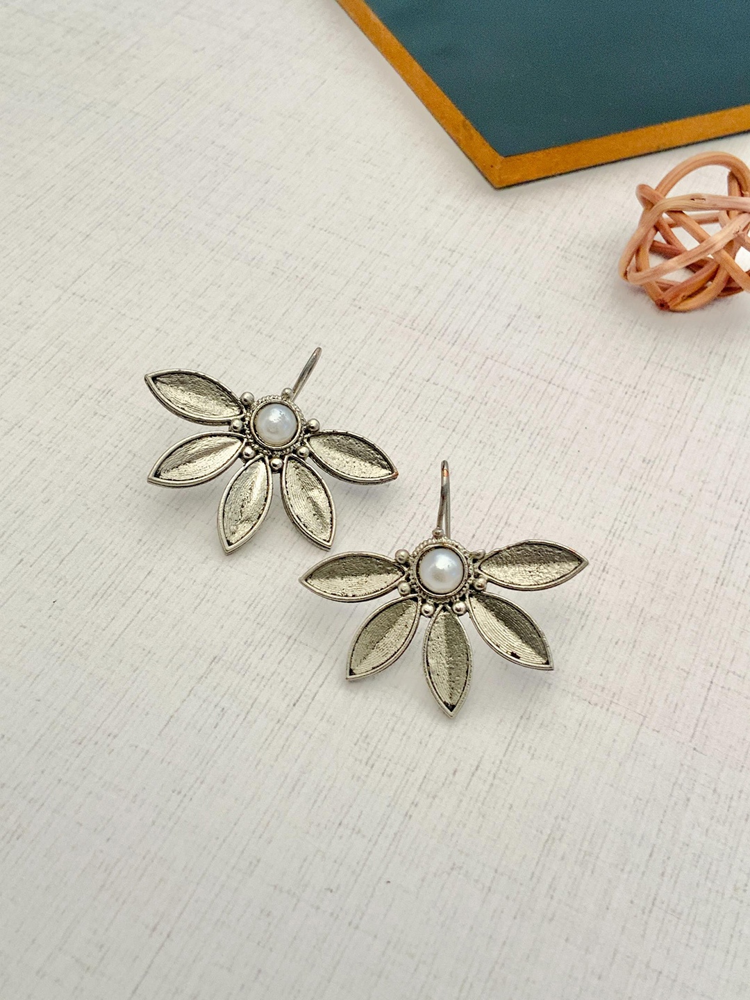 

ABDESIGNS Silver-Plated Beaded Floral Studs