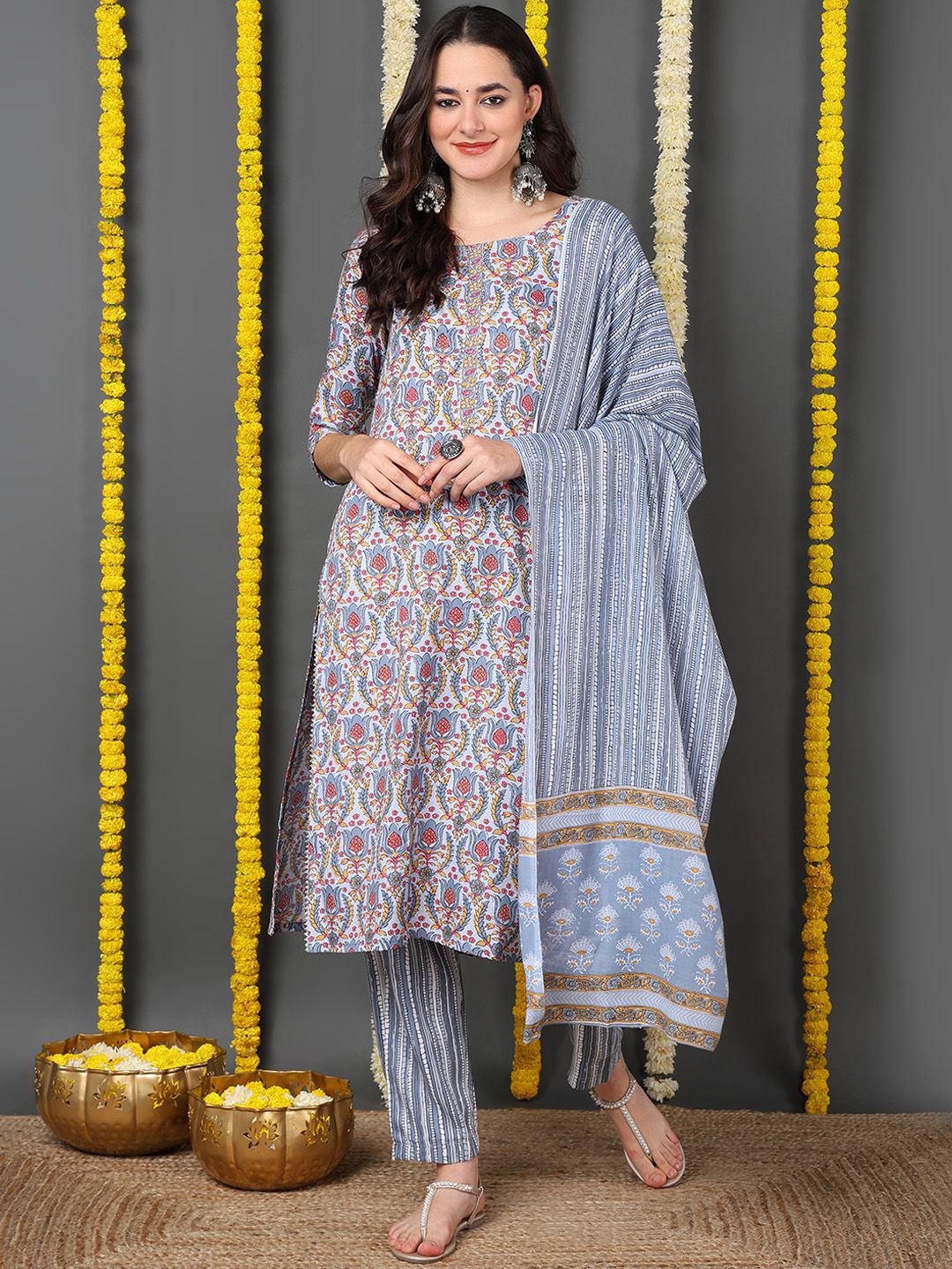 

Anouk Grey Floral Printed Straight Kurta with Trousers & Dupatta