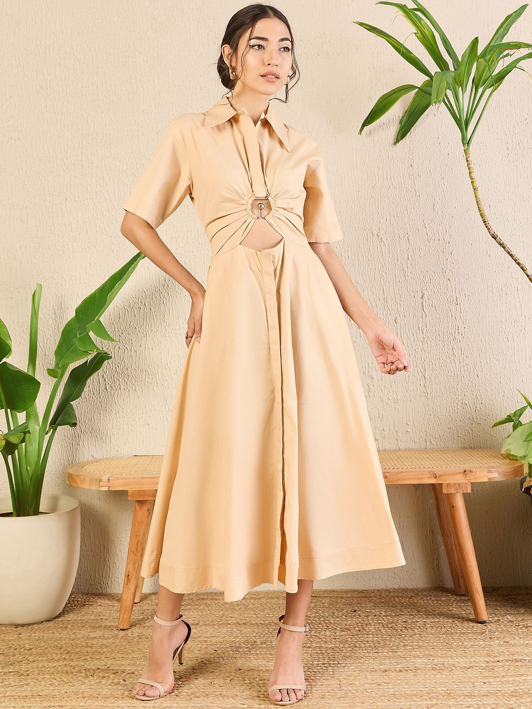 

Uptownie Ring Accent Shirt dress, Beige