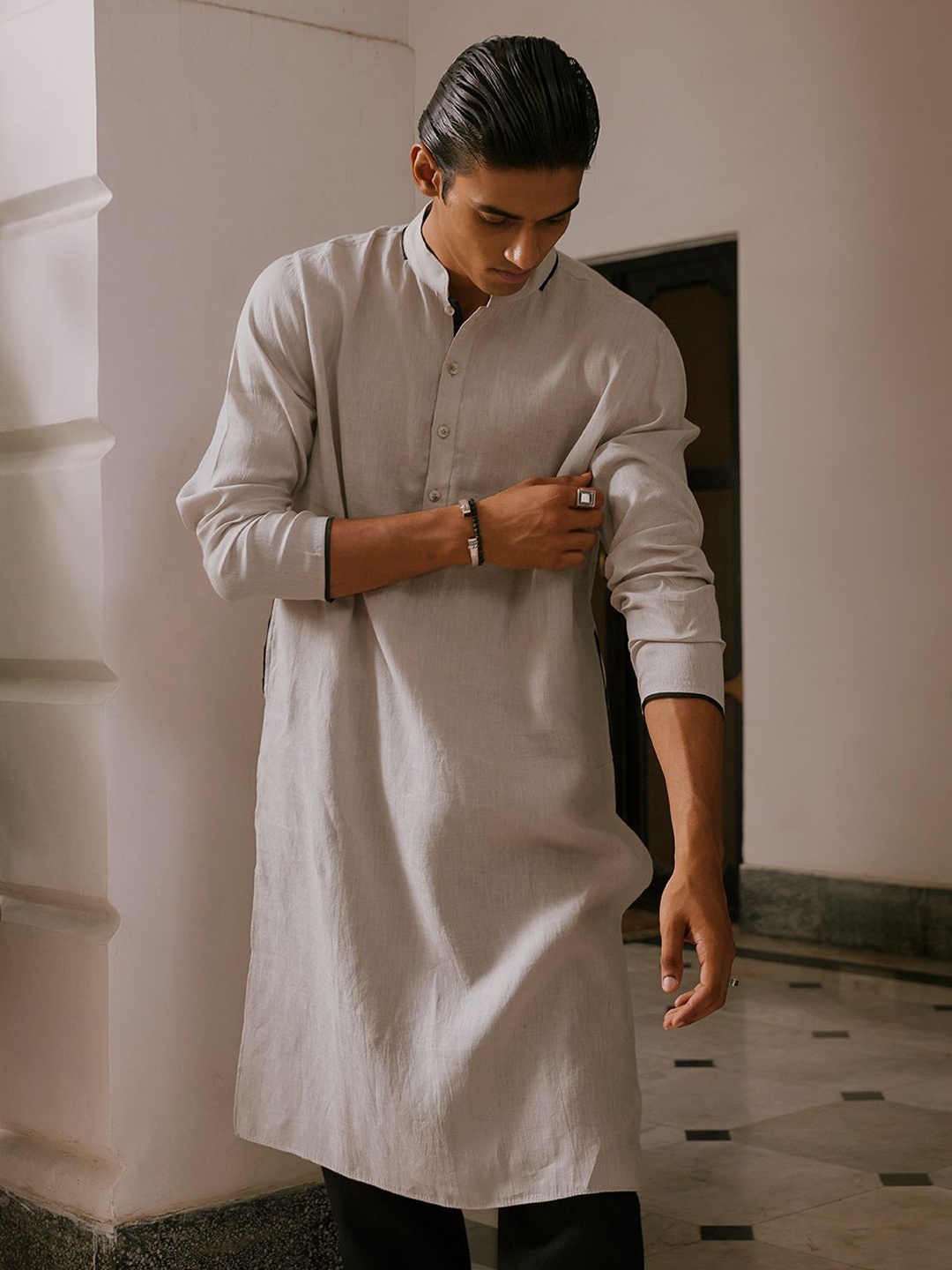 

Andamen Mandarin Collar Straight Kurta, Grey