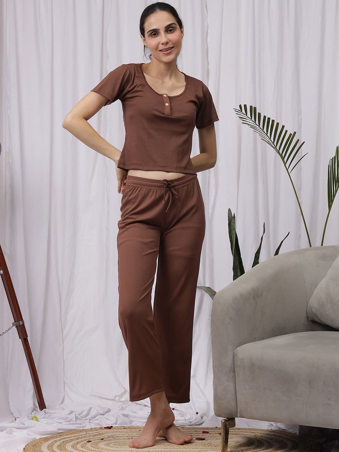 

NEUDIS Women Round Neck Short Sleeves Top With Trouser Nightsuit Set, Brown