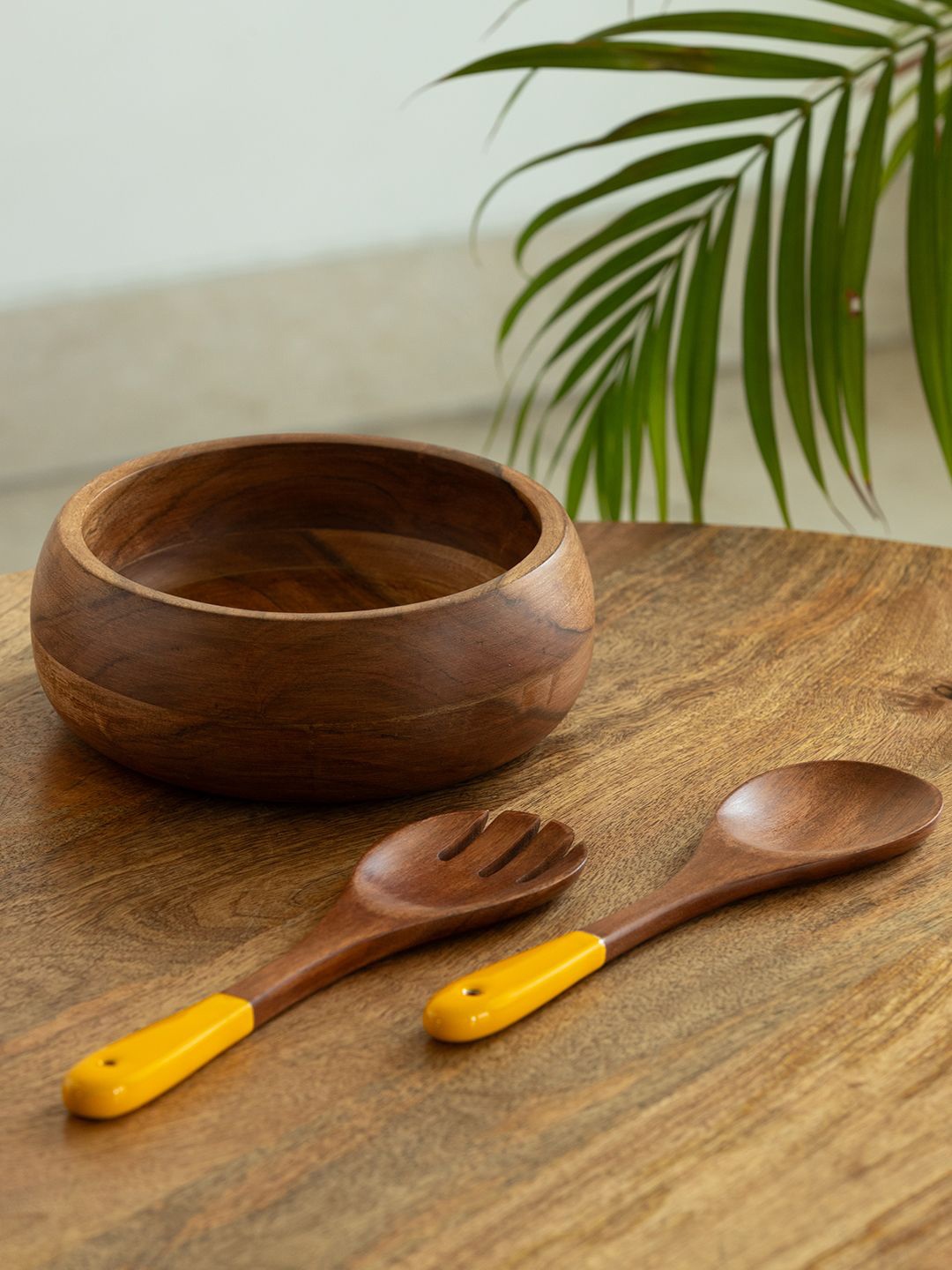 

ExclusiveLane Brown & Yellow 4 Pieces Wooden Serving Bowls With Spoon & Fork, Coffee brown