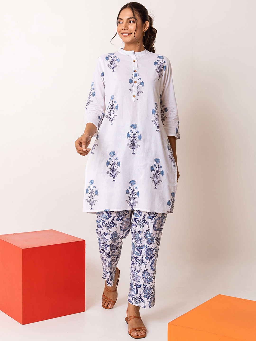 

HUKUM Foral Printed Mandarin Collar Pure Cotton Tunic With Palazzos, White