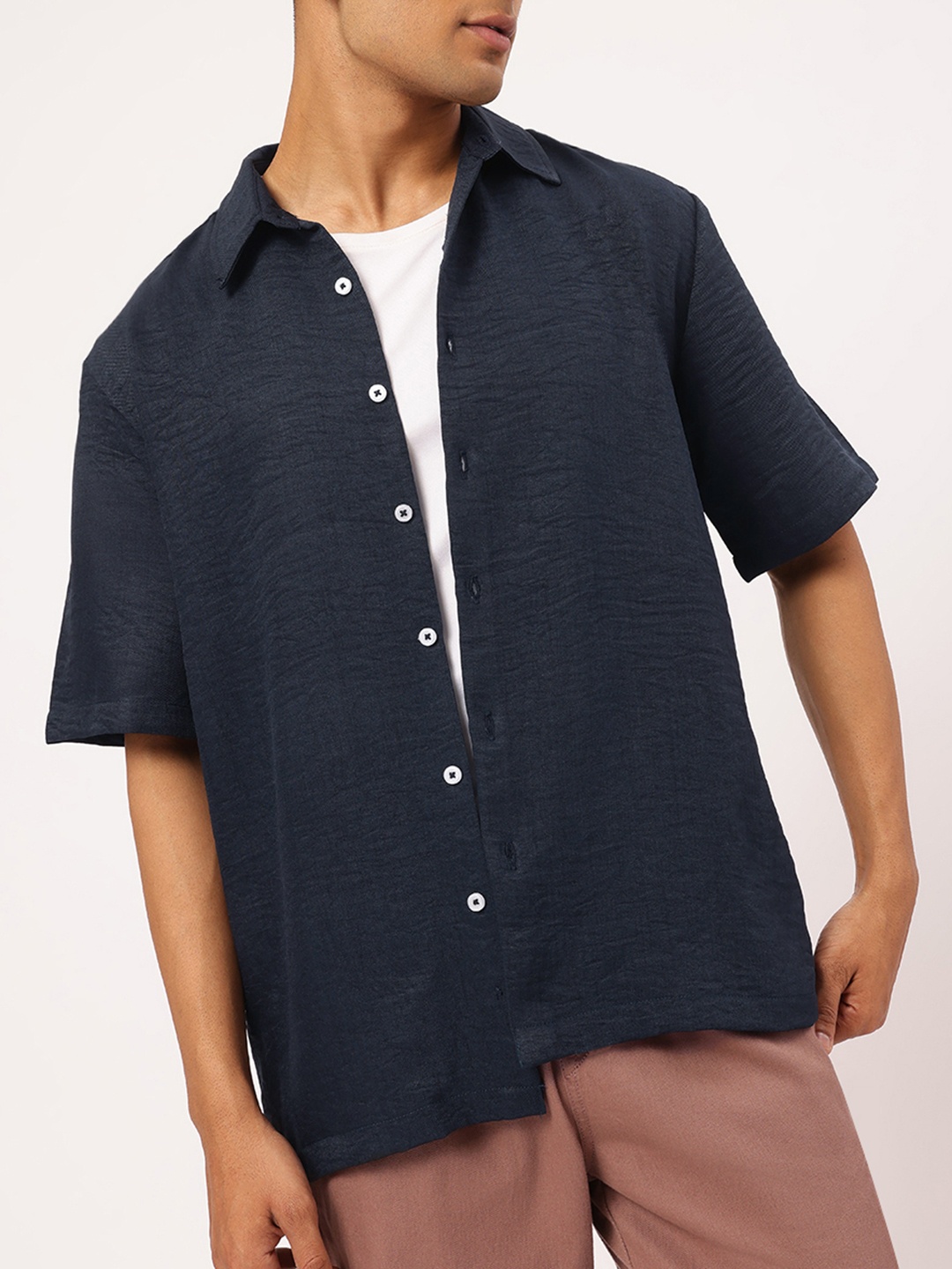 

Kook N Keech It Guy Essential Solid Crinkled Oversized Shirt, Navy blue