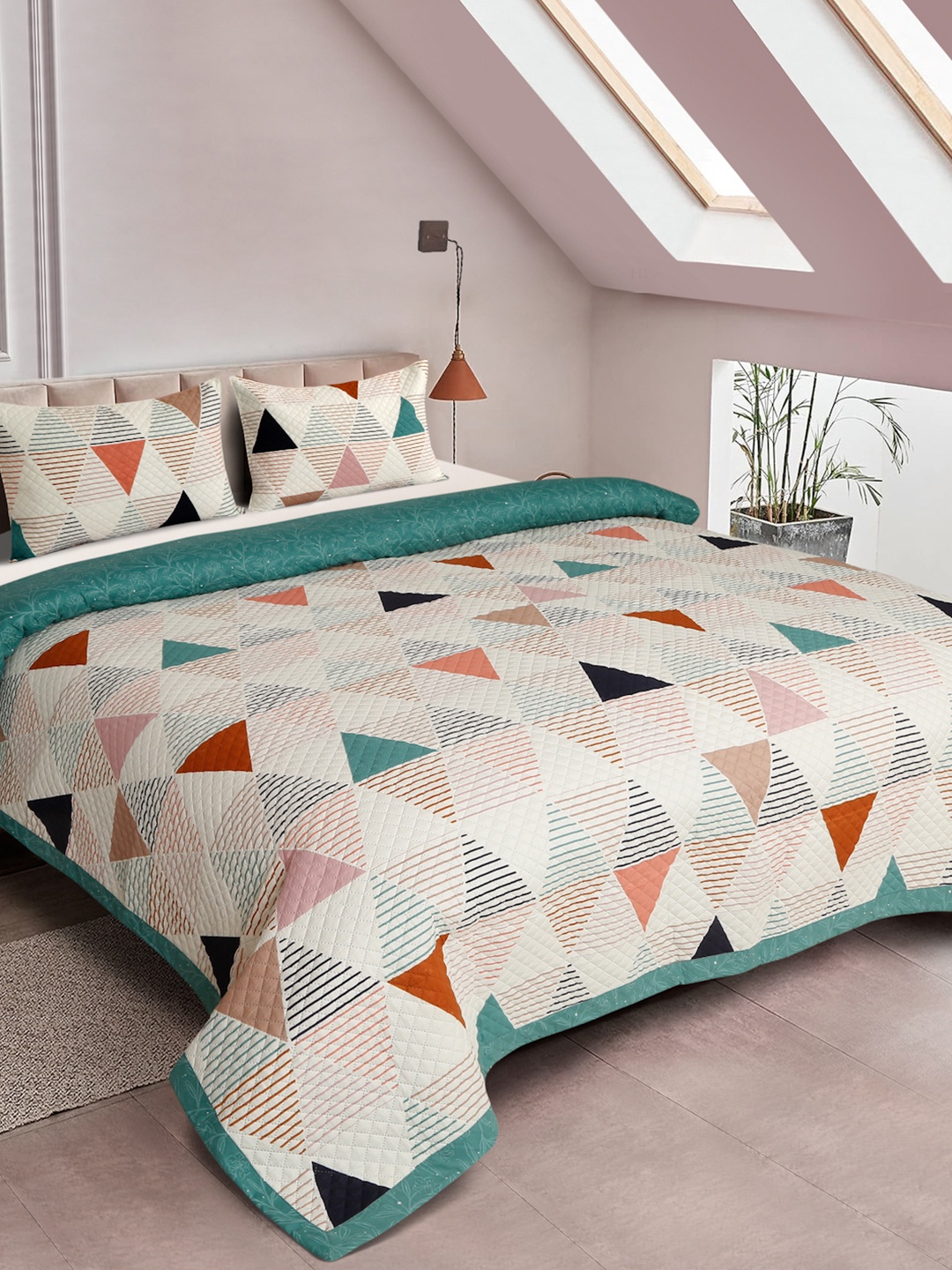 

DREAM WEAVERZ Beige & Green Geometric Printed Bed Cover With 2 Pillow Covers