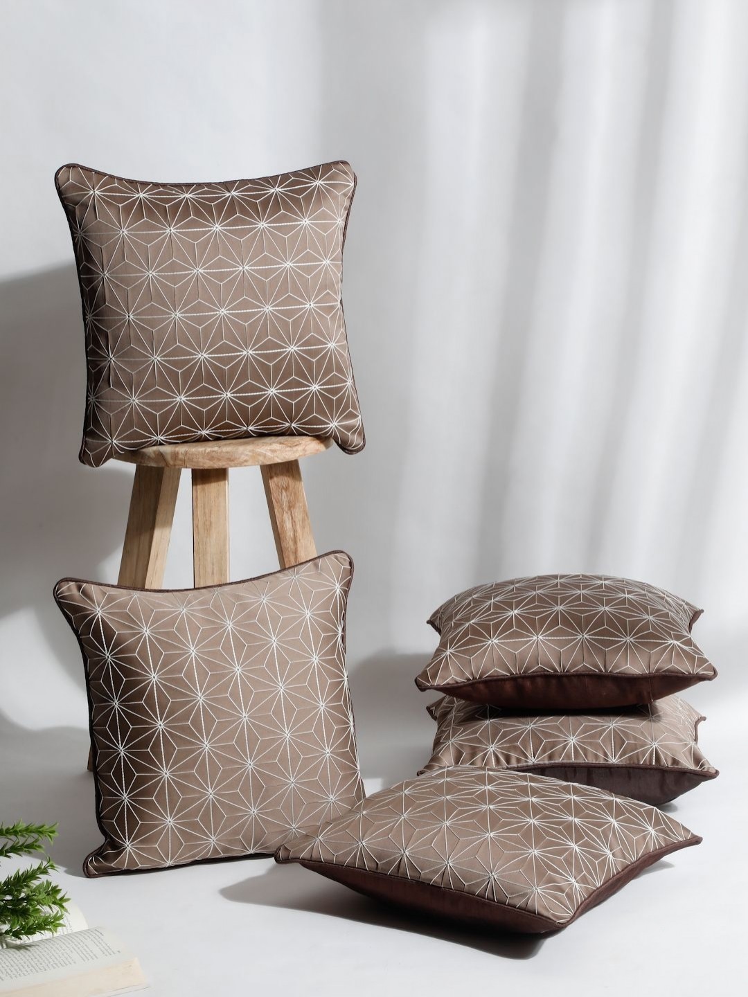 

DREAM WEAVERZ Brown & White 5 Pieces Floral Printed Satin Square Cushion Covers