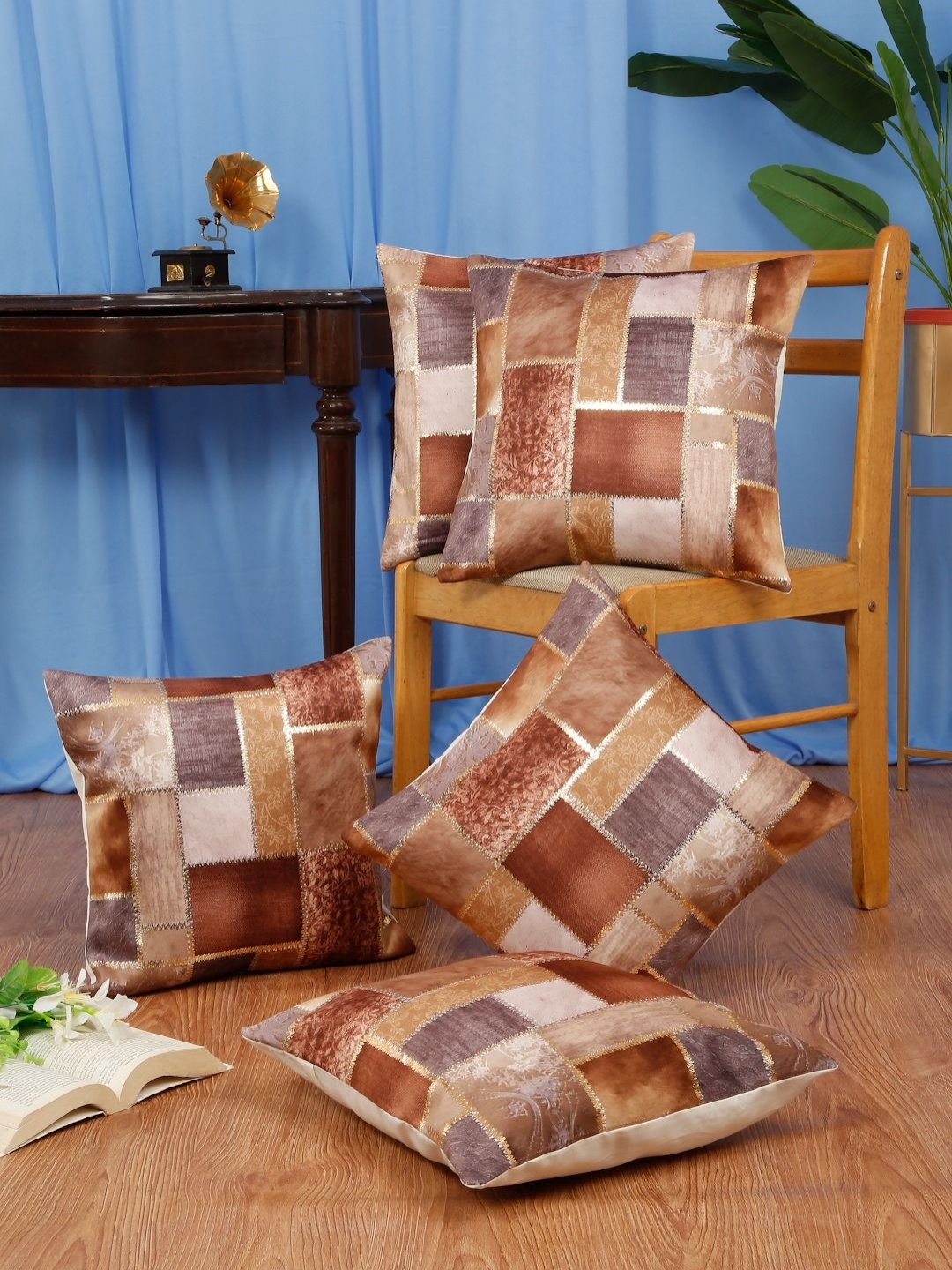 

DREAM WEAVERZ Brown 5Pcs Embroidered Gold Toned Foil Velvet Square Cushion Covers