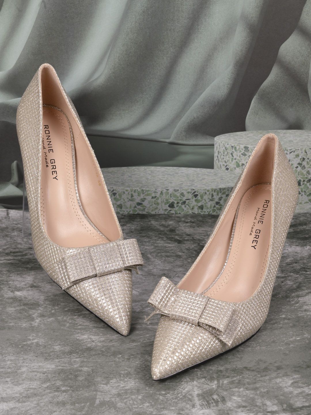 

Ronnie Grey Women Checked PU Block Pumps With Bows, Gold