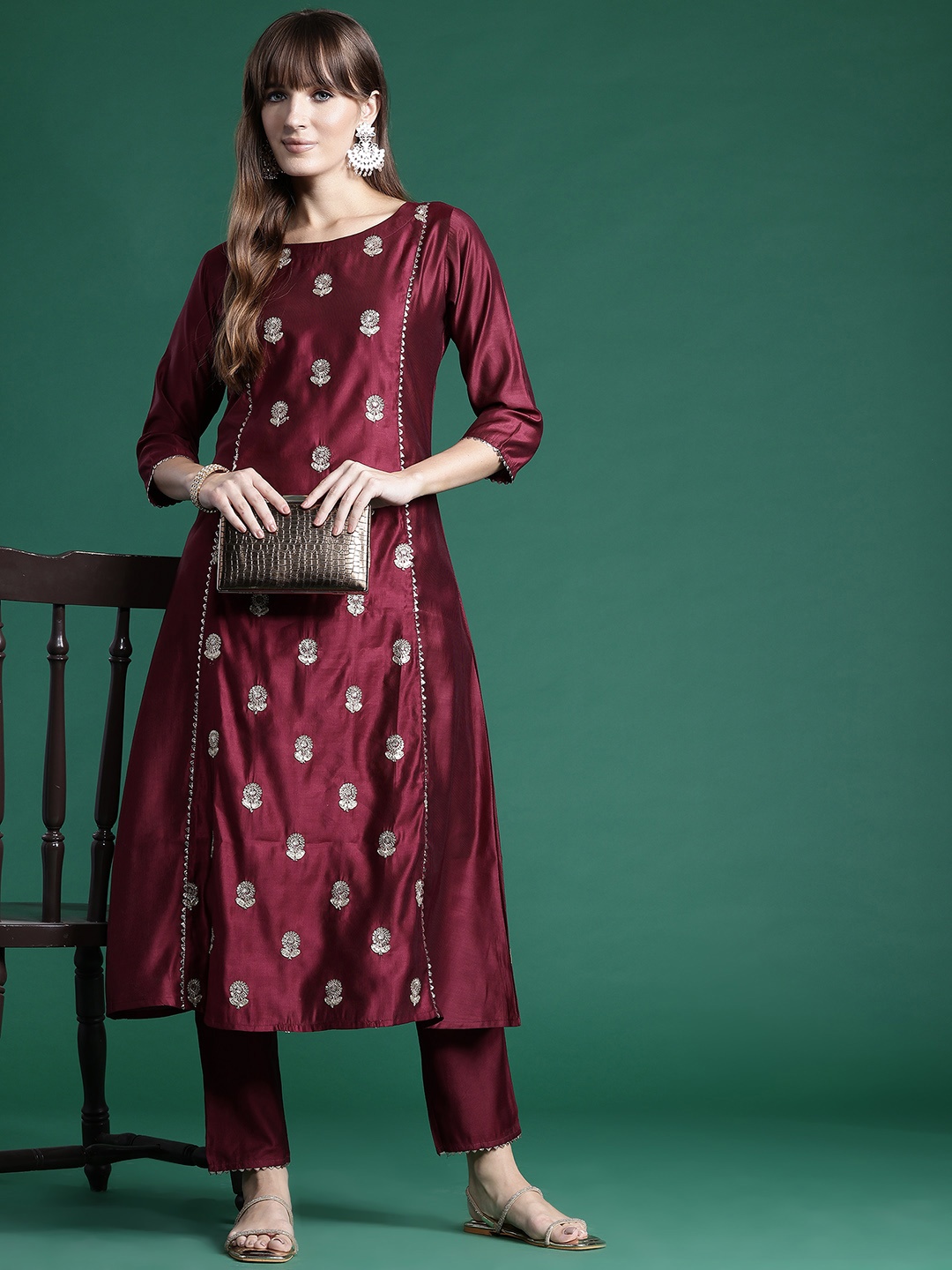 

Indo Era Floral Embroidered Panelled Sequinned Liva Kurta with Trousers, Burgundy