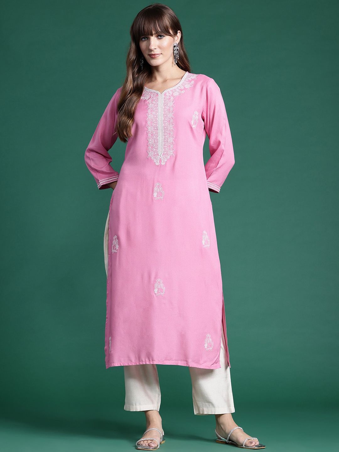 

Indo Era Ethnic Motifs Embroidered Thread Work Kurta, Pink