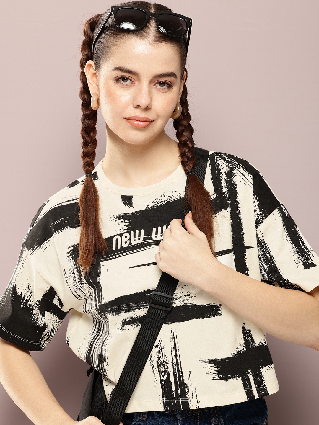 

Kook N Keech Printed Drop-Shoulder Sleeves Pure Cotton Boxy T-shirt, Off white