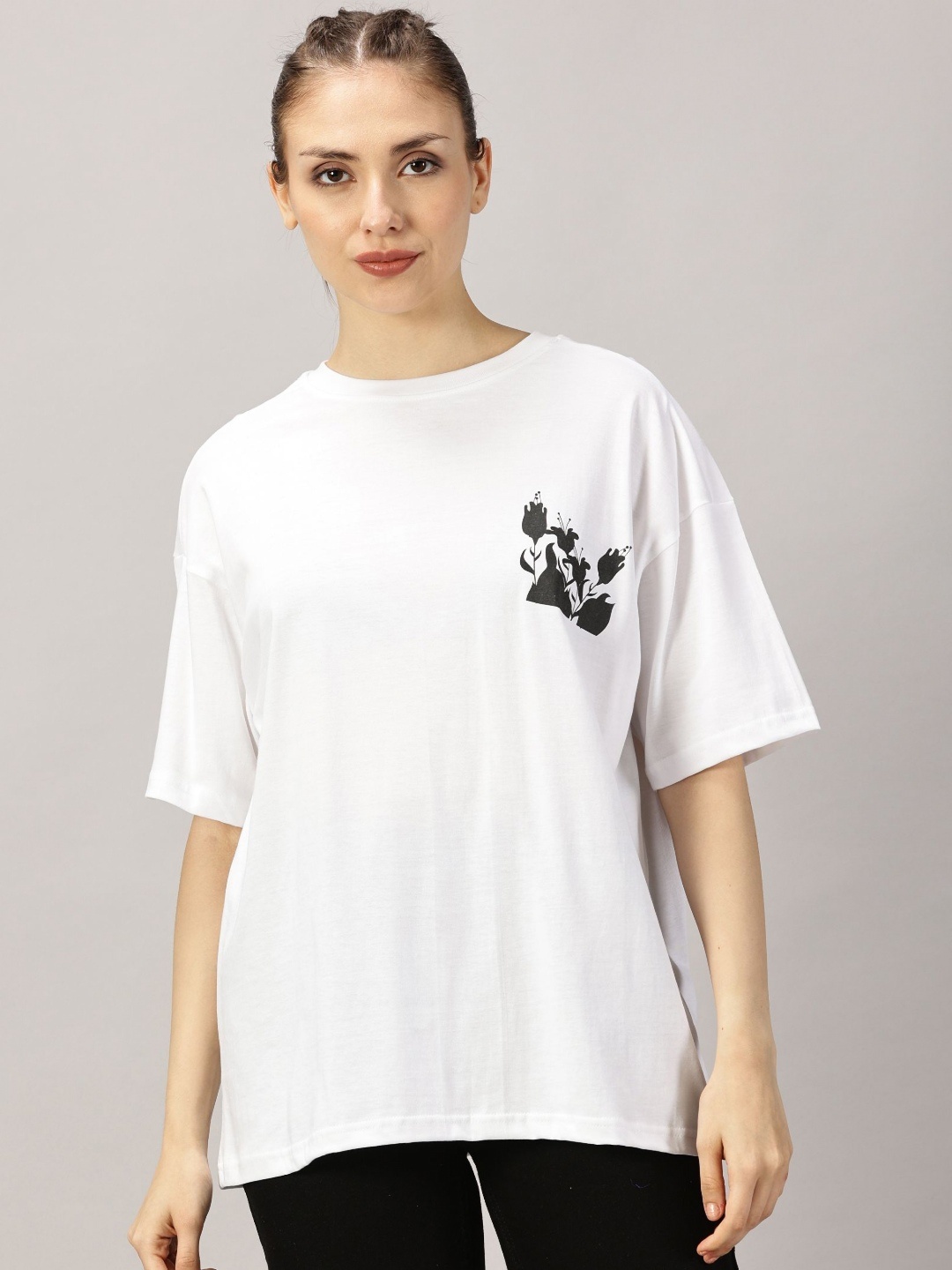 

THE HOLLANDER Women Graphic Printed Neck Cotton Oversized T-Shirt, White