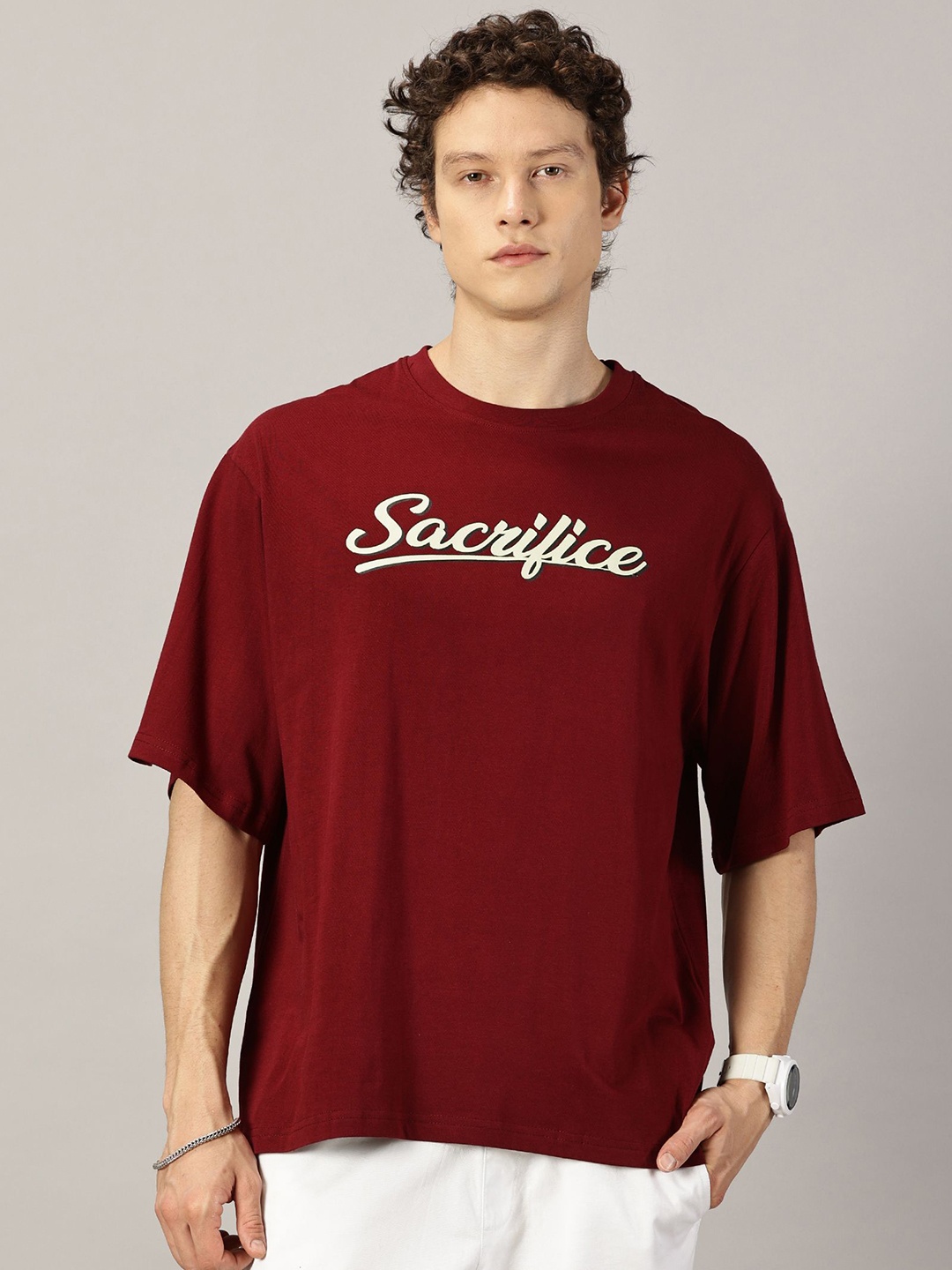 

THE HOLLANDER Men Typography Printed Round Neck Cotton Oversized T-Shirt, Maroon