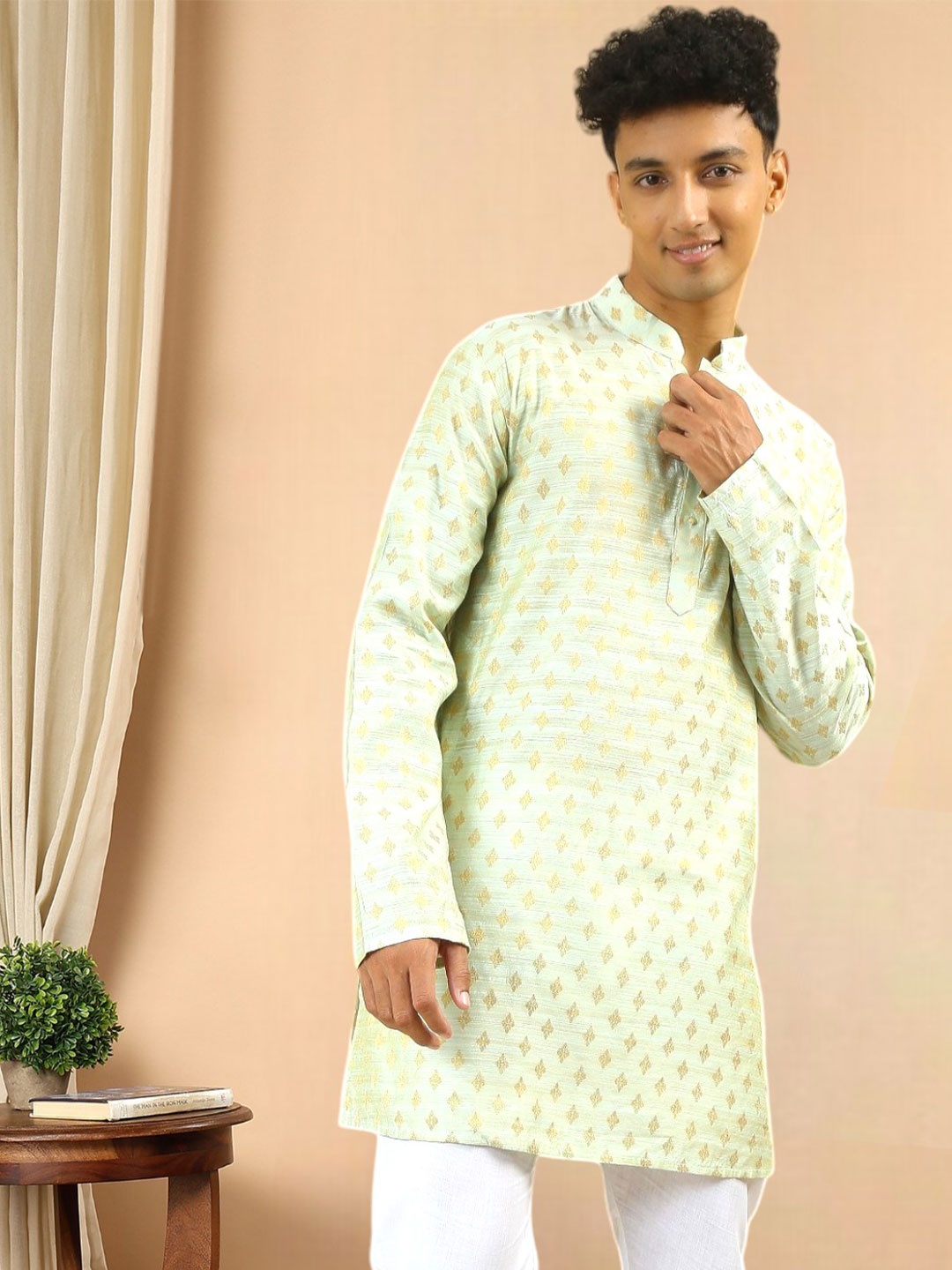 

TATTVA Ethnic Motifs Printed Mandarin Collar Cotton Straight Kurta, Lime green