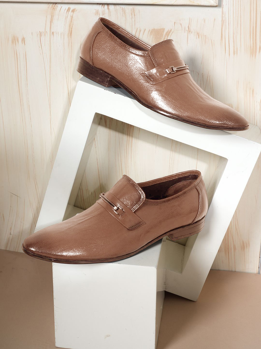 

Style Shoes Men Pointed Toe Slip-On Shoes, Tan