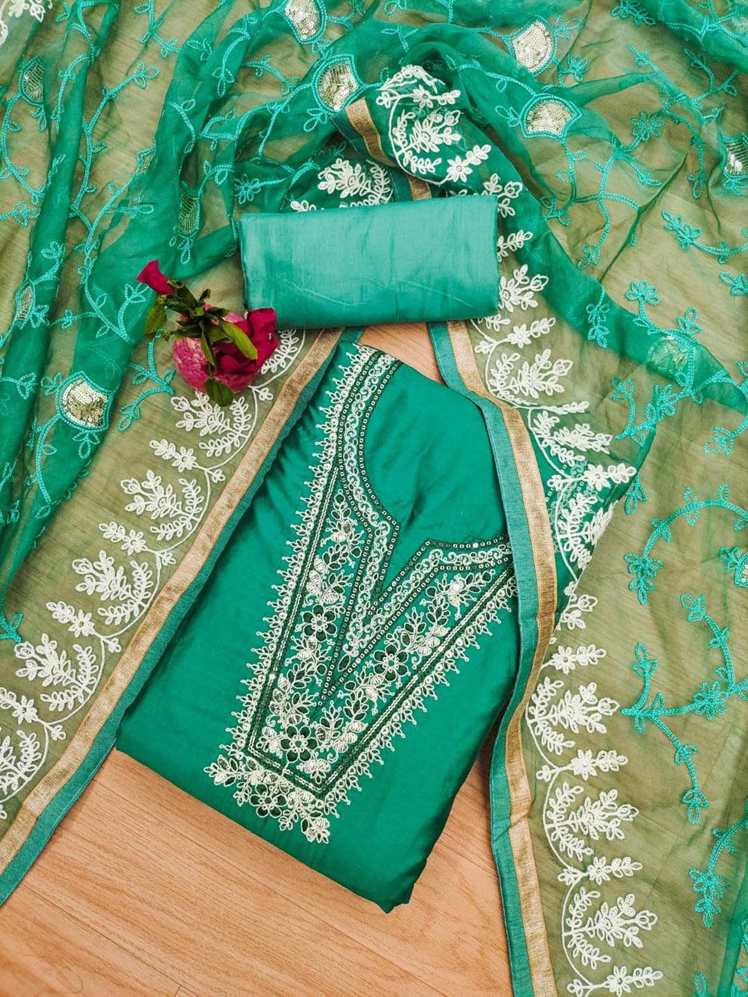 

Panzora Floral Embroidered Unstitched Dress Material, Green