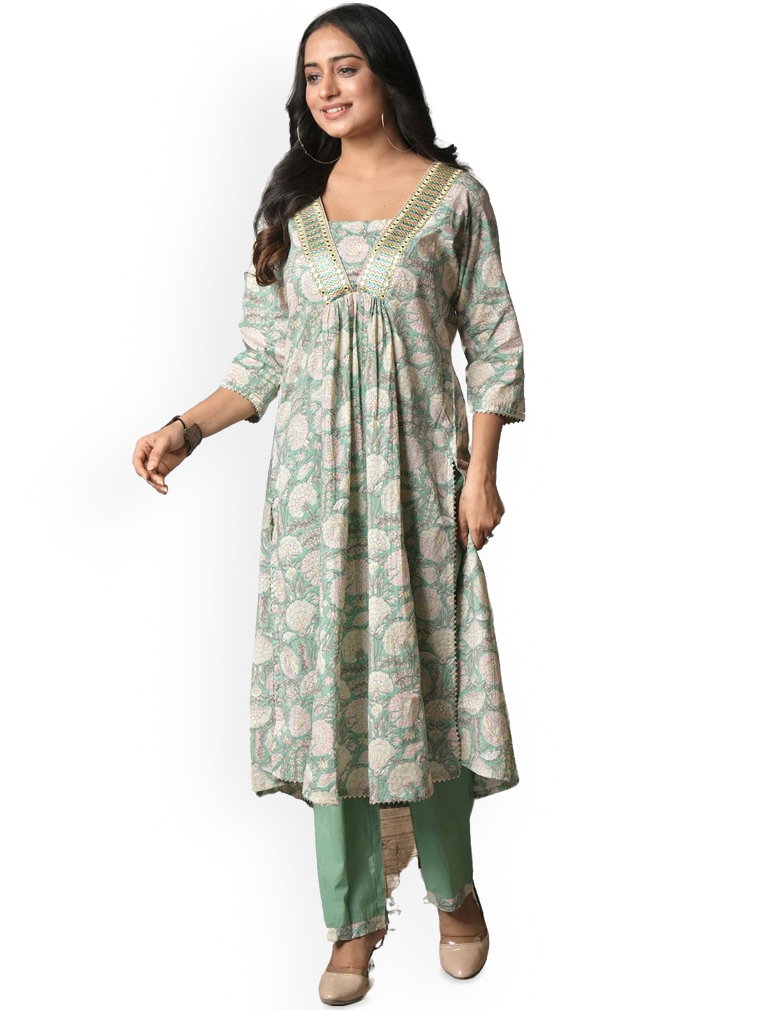 

EKISHA Floral Printed A-Line Pure Cotton Kurta with Trousers, Green