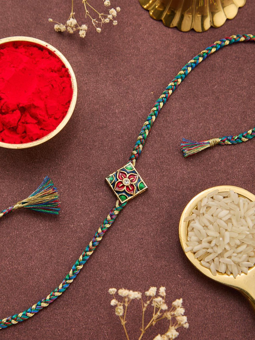 

Fabindia Thread Rakhi With Roli & Chawal, Gold