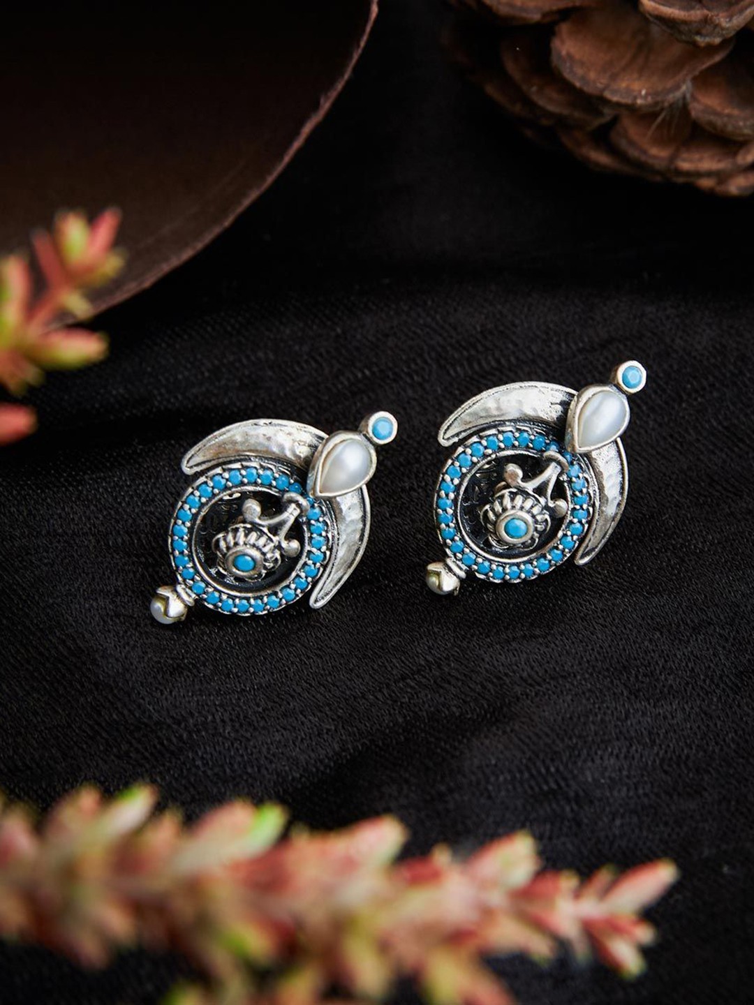 

Fabindia Contemporary Studs Earrings, Silver
