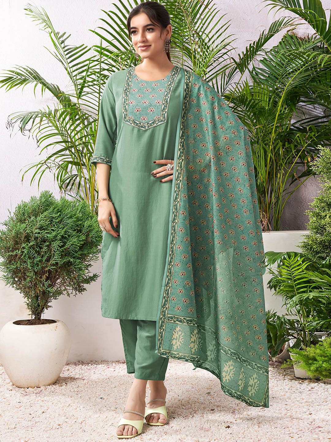 

KALINI Floral Printed Straight Kurta with Trousers & Dupatta, Green