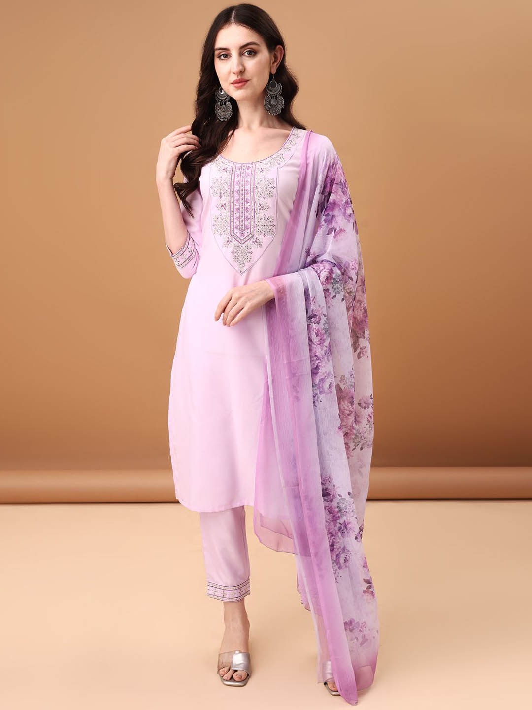 

GORGONE Floral Embroidered Sequined Kurta with Trousers & Dupatta, Purple