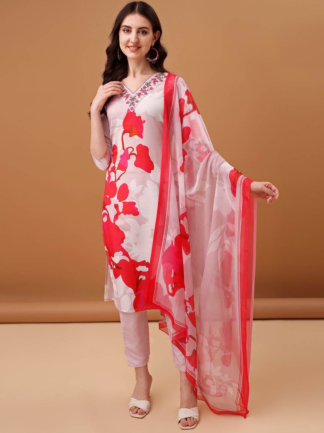

GORGONE Floral Printed Thread Work Straight Kurta With Trousers & Dupatta, White