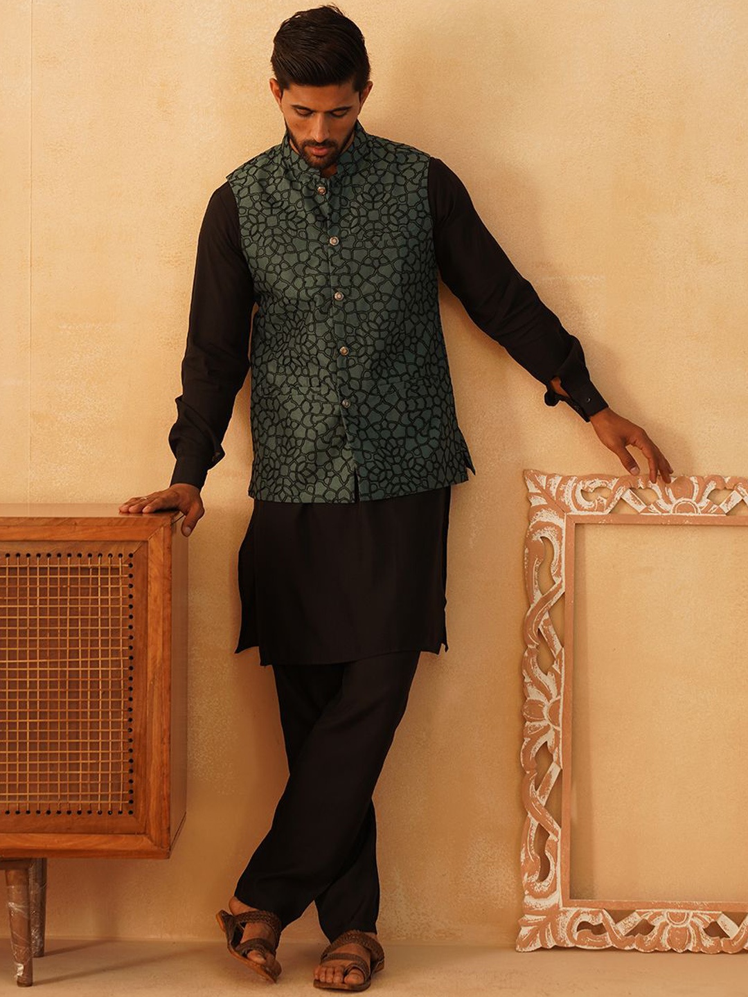 

Jompers Mandarin Collar Silk Cotton Kurta with Pyjamas & Embroidered Nehru Jacket, Teal