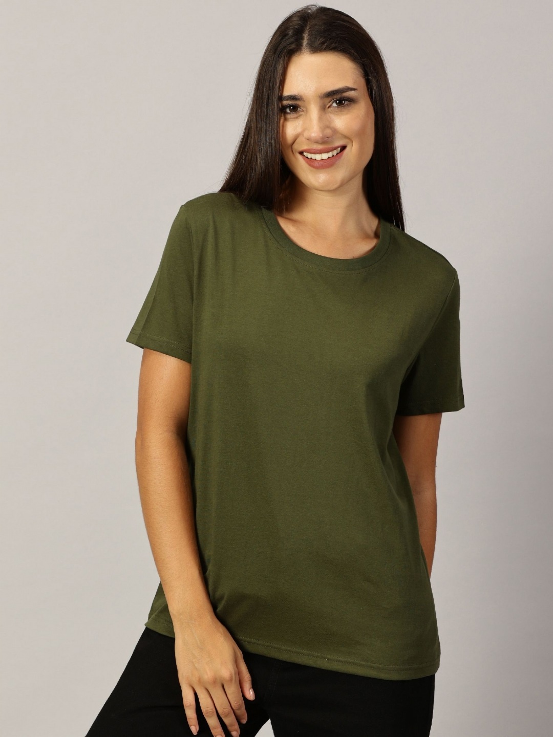 

THE HOLLANDER Women Solid Round Neck Cotton Slim Fit T-Shirt, Green