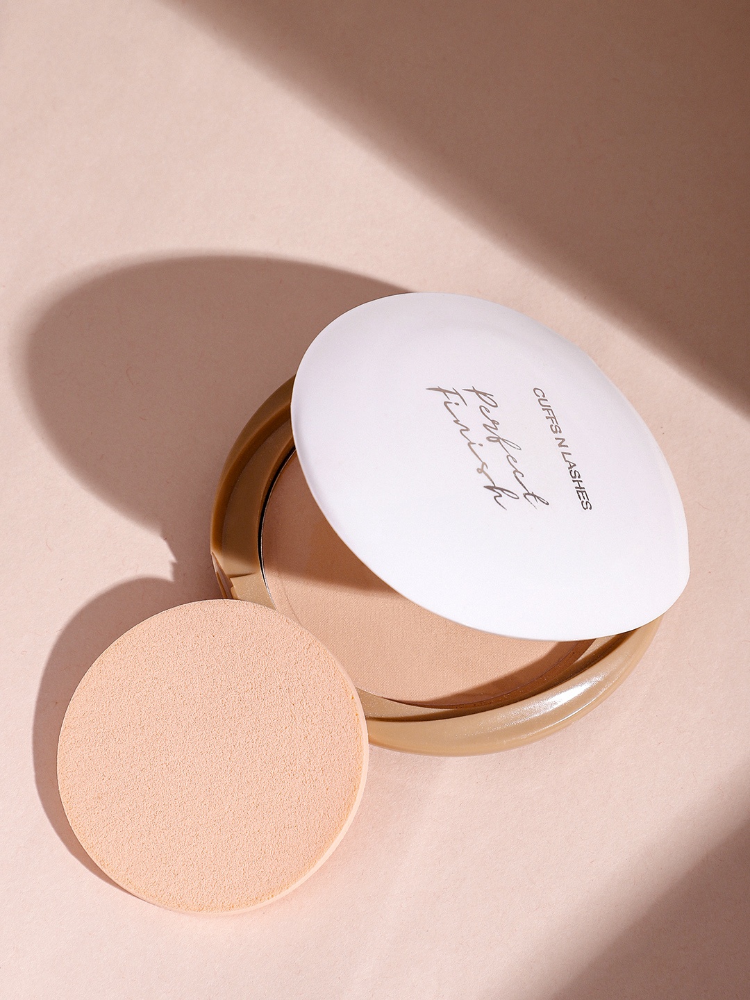 

CUFFS N LASHES Perfect Finish Pressed Powder Compact with SPF 15- 16g- 04 Golden Caramel, Beige