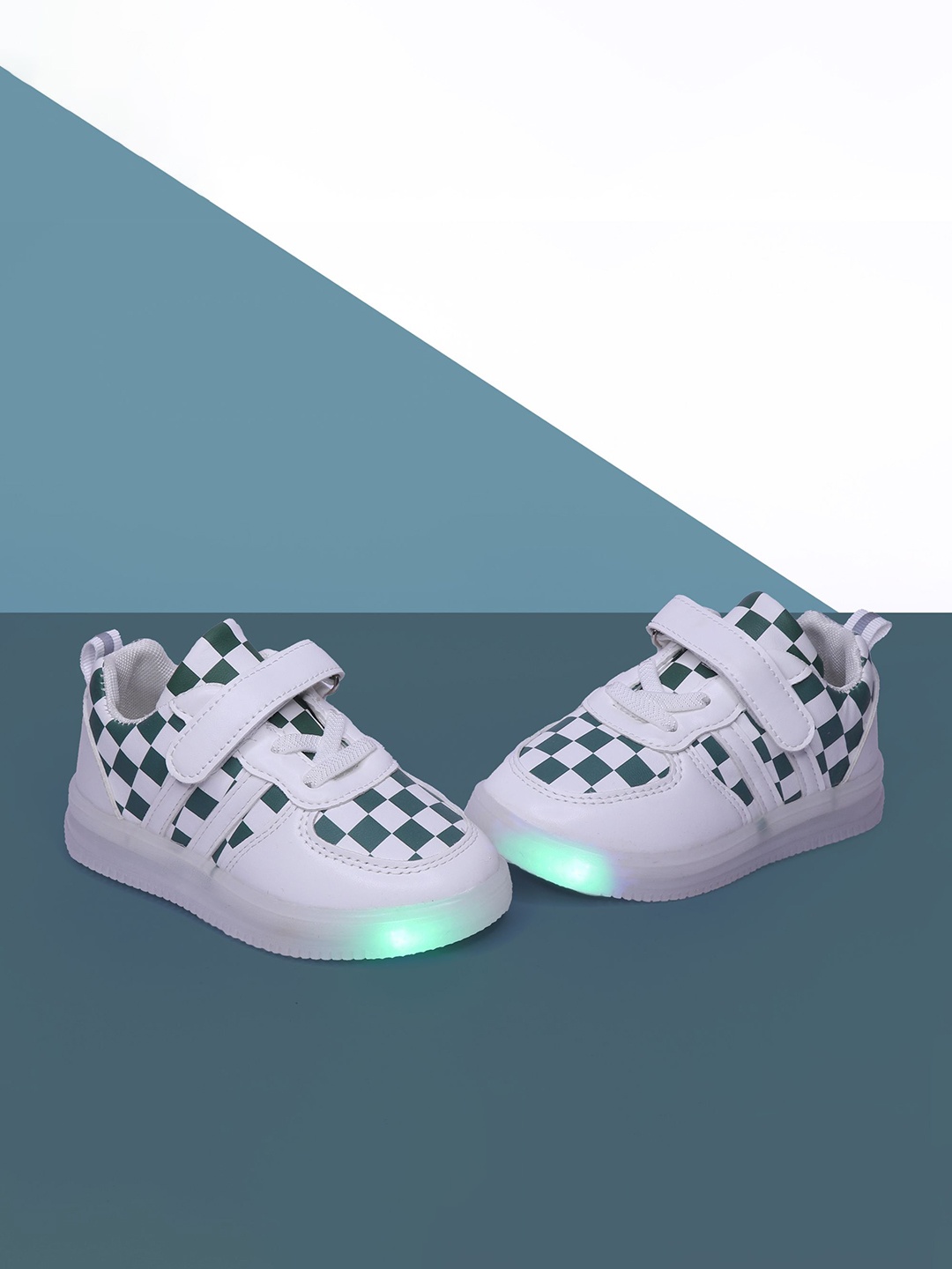 

FEETWELL SHOES Unisex Kids Printed PU Round Toe Velcro Sneakers, White