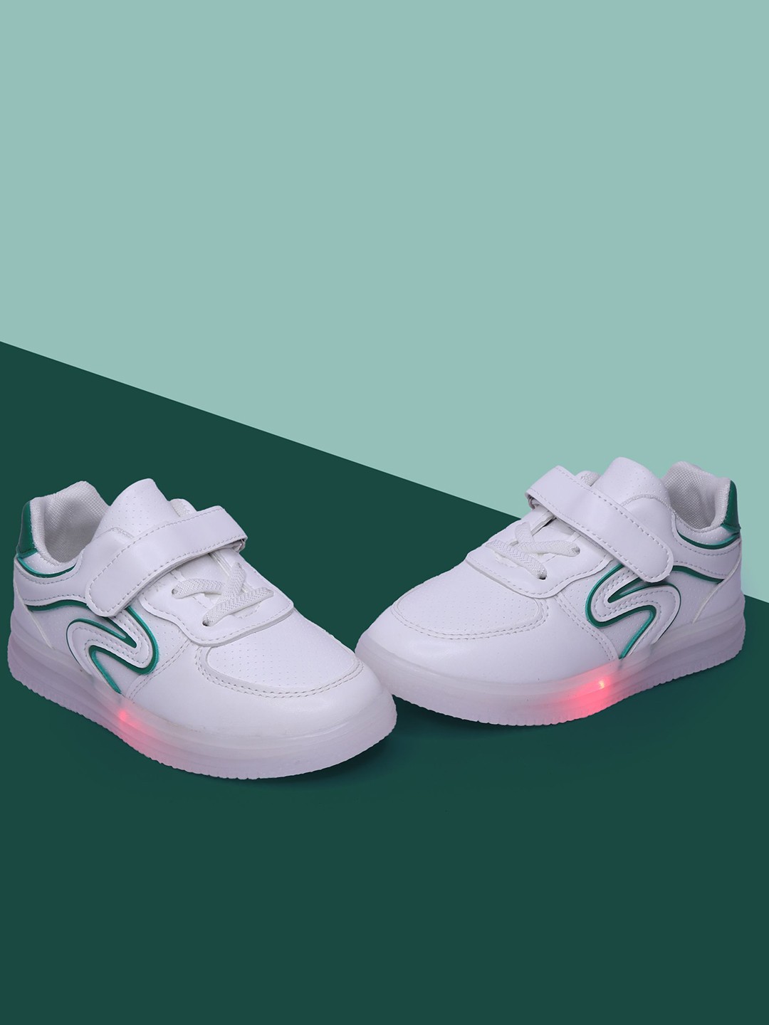 

FEETWELL SHOES Unisex Kids Colourblocked PU Sneakers, White