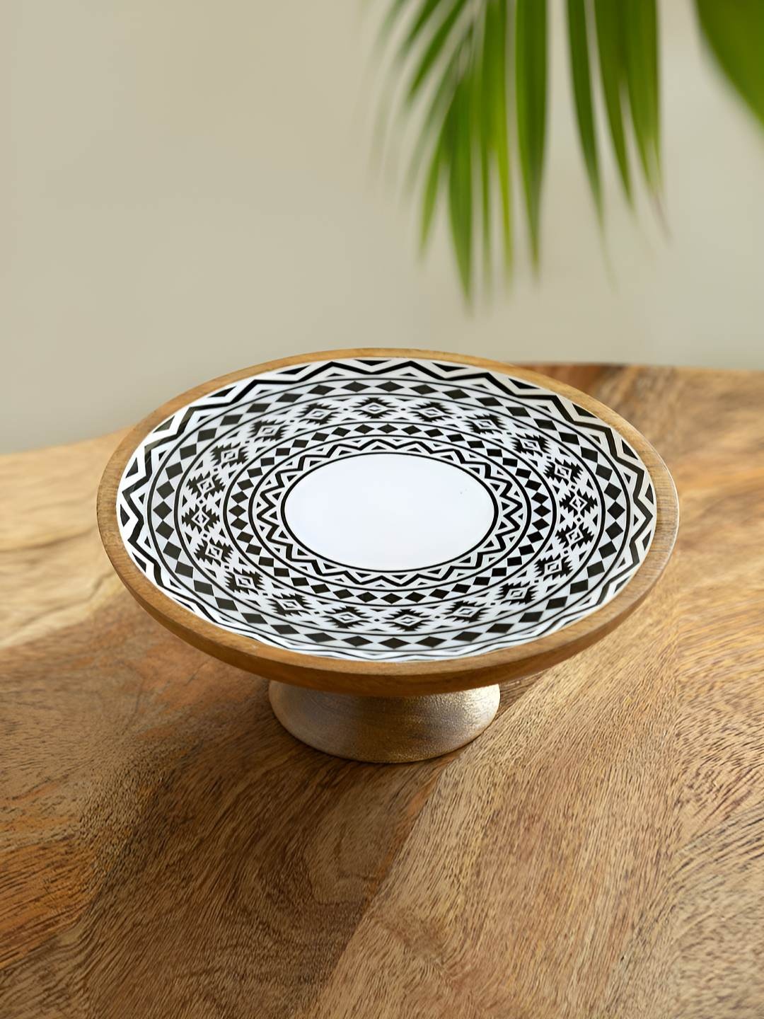 

ExclusiveLane White & Black Printed Wooden Cake Stand