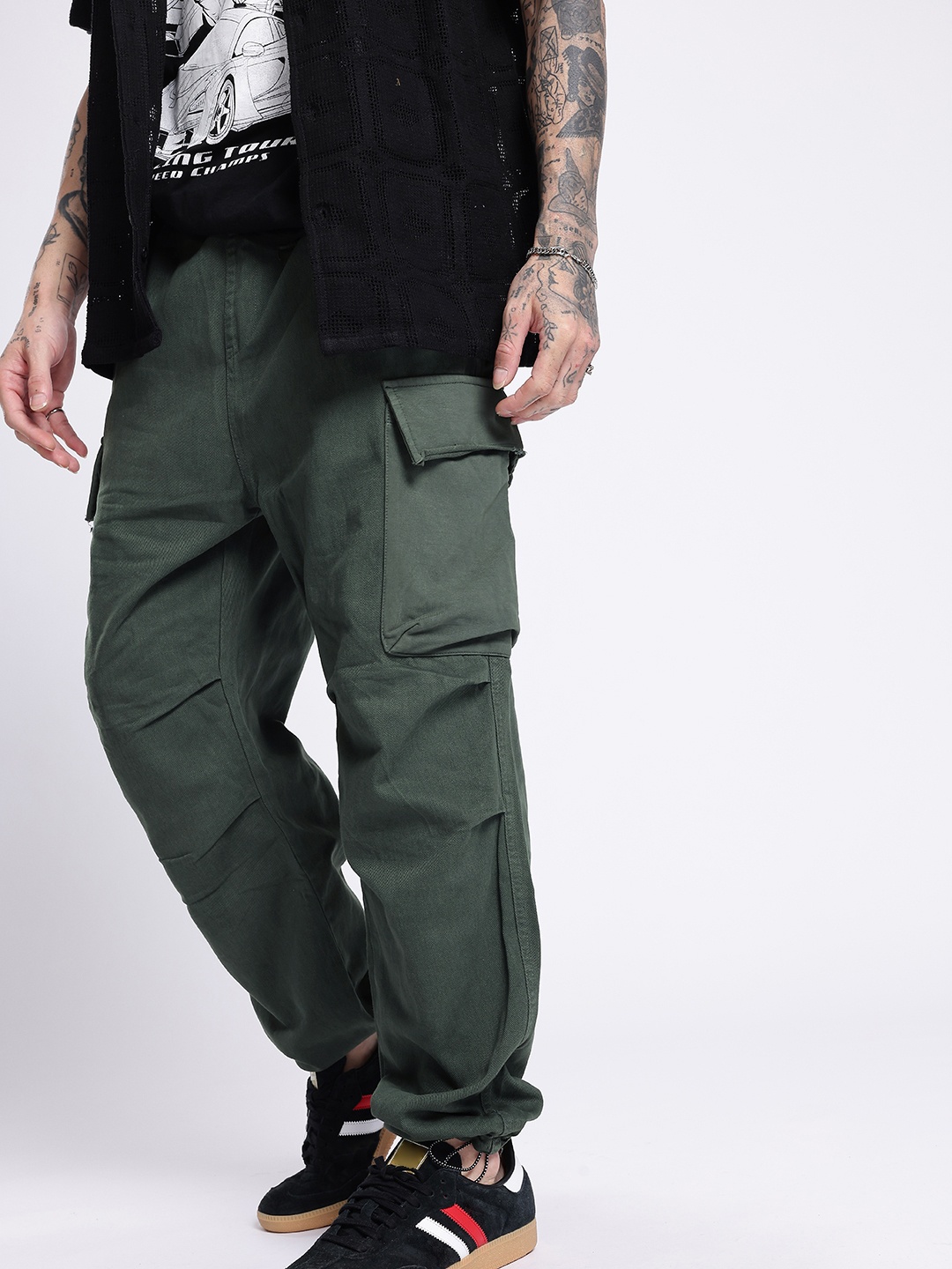 

FCUK Men Street Vibe Toggle Hem Relaxed Fit Joggers, Green