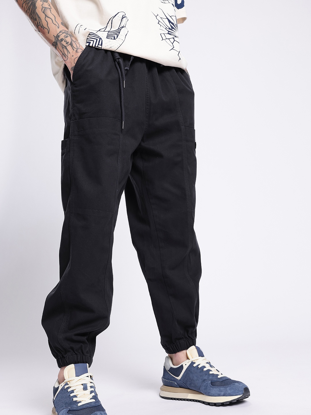 

FCUK Men Urban Cool Relaxed Fit Cargo Style Joggers, Navy blue