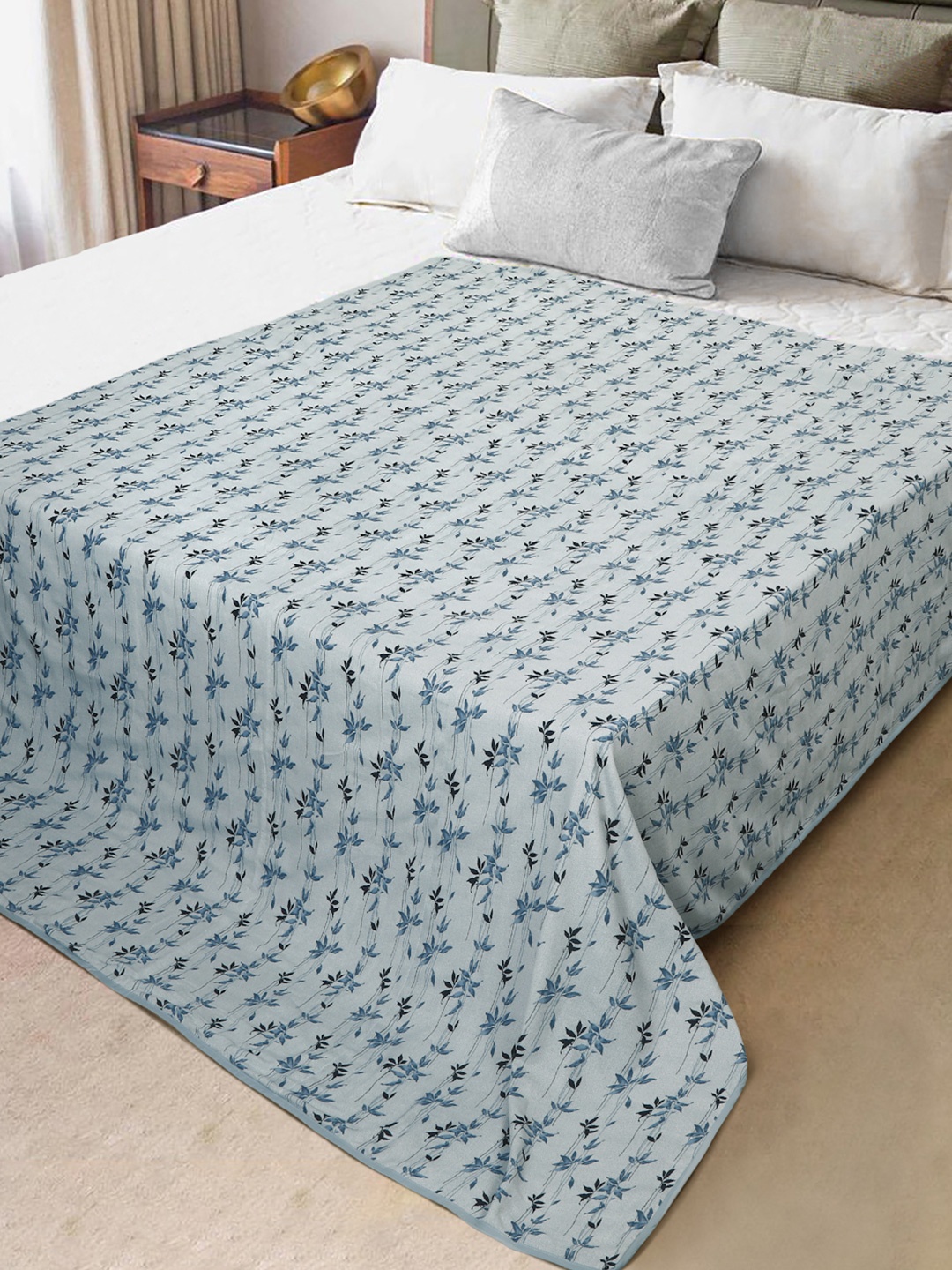 

DREAM WEAVERZ Grey & White Floral Pure Cotton Summer 150 GSM Double Bed Dohar