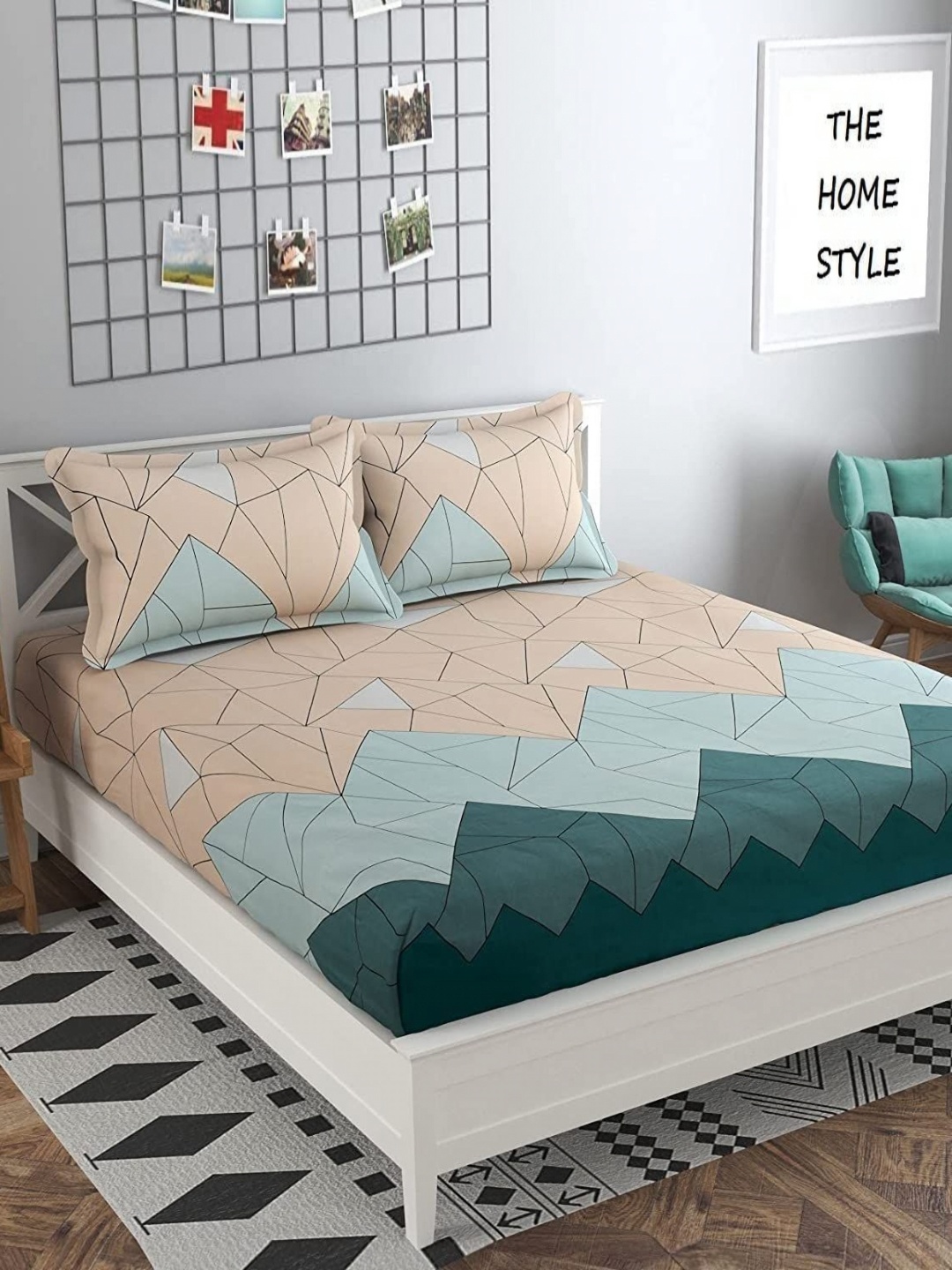 

Innovative Edge Green & Peach Fitted Cotton 160 TC King Bedsheet with 2 Pillow Covers