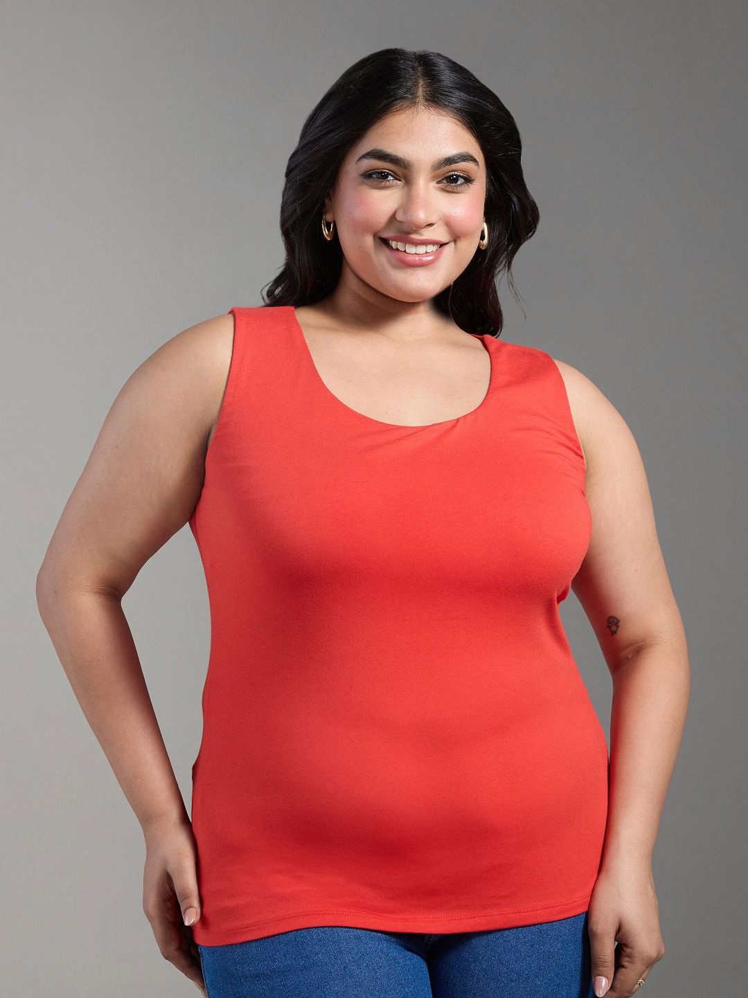 

20Dresses Women Solid Scoop Neck Cotton Slim Fit T-shirt, Red