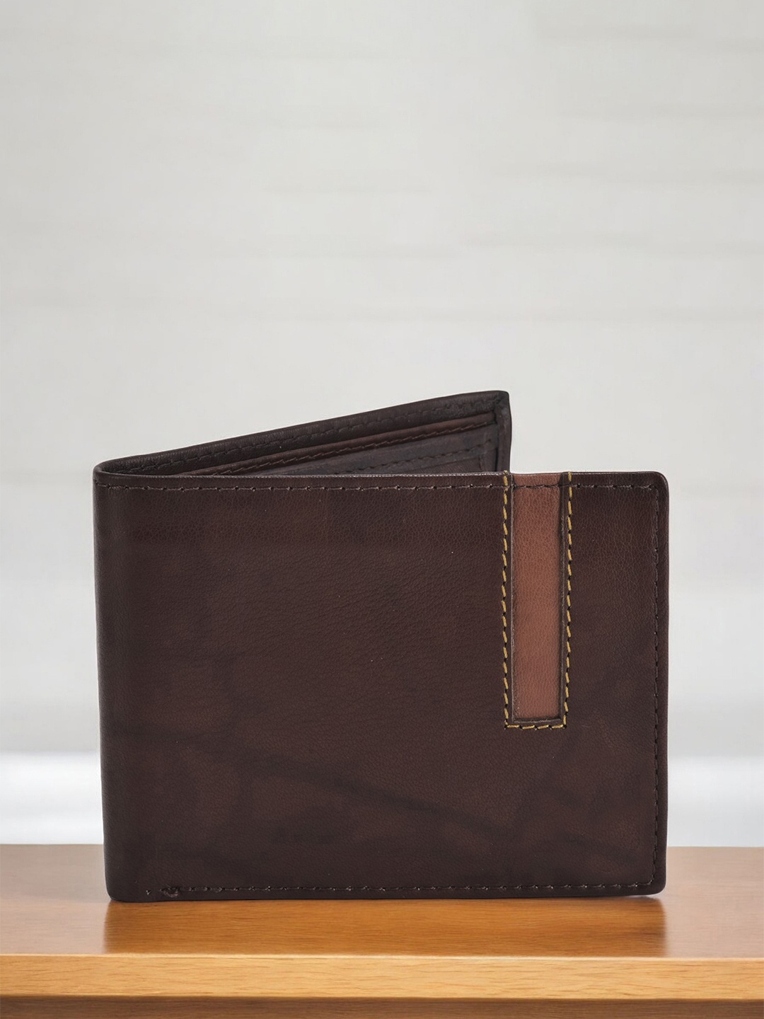 

The Roadster Lifestyle Co Men Leather Textured Two Fold Wallets, Brown