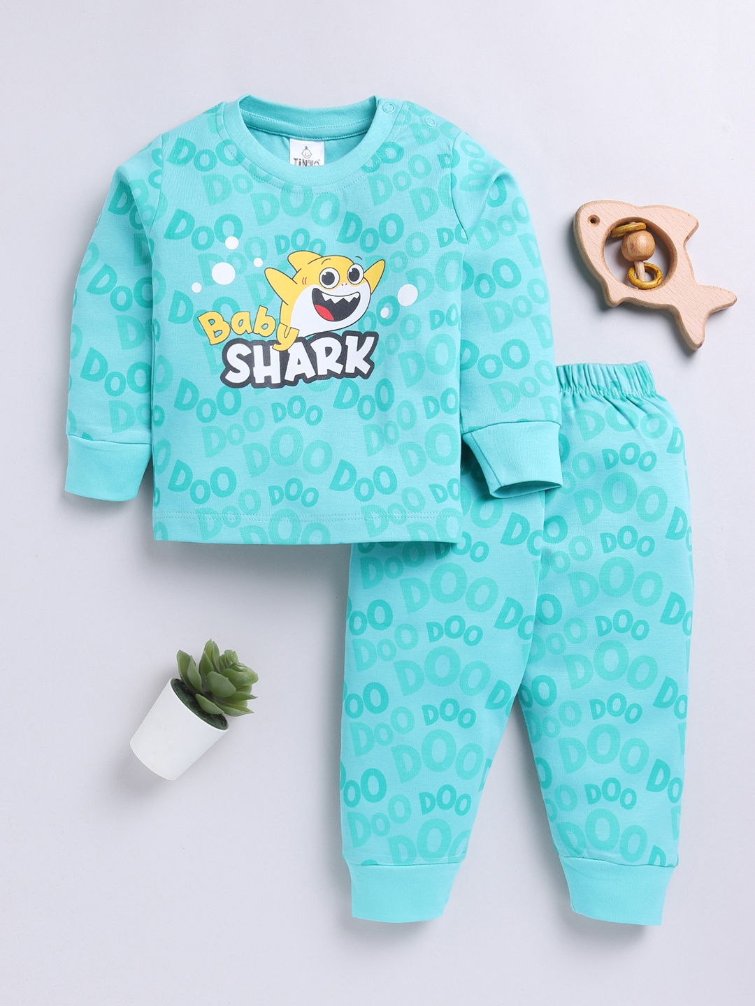 

YK X Tinyo Infant Boys Baby Shark Printed Pure Cotton T-Shirt with Joggers, Sea green