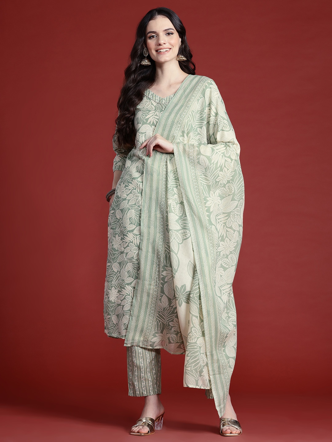 

Tikhi Imli Floral Printed Regular Kurta with Trousers & With Dupatta, Green