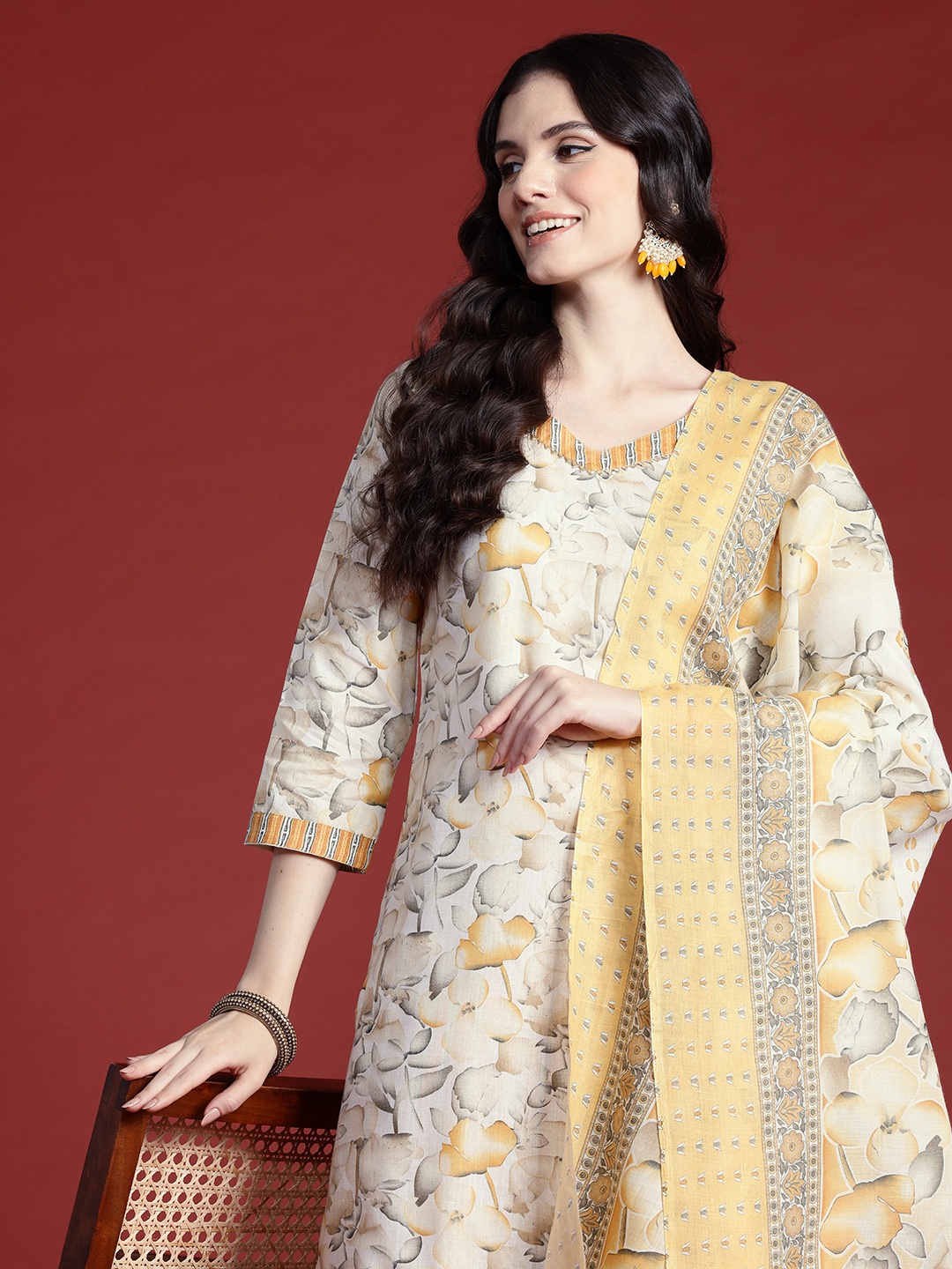 

Tikhi Imli Floral Printed Regular Kurta with Trousers & With Dupatta, Off white