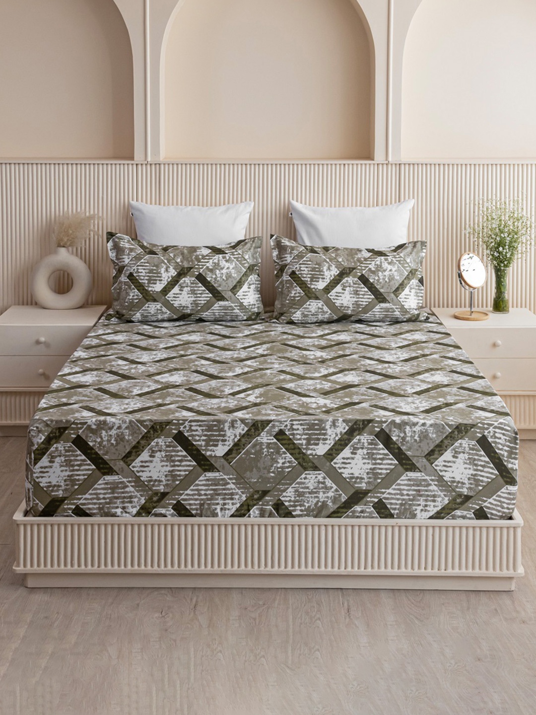 

HOMEMONDE Green Geometric Pure Cotton 210 TC Fitted Single Bedsheet With 1 Pillow Cover