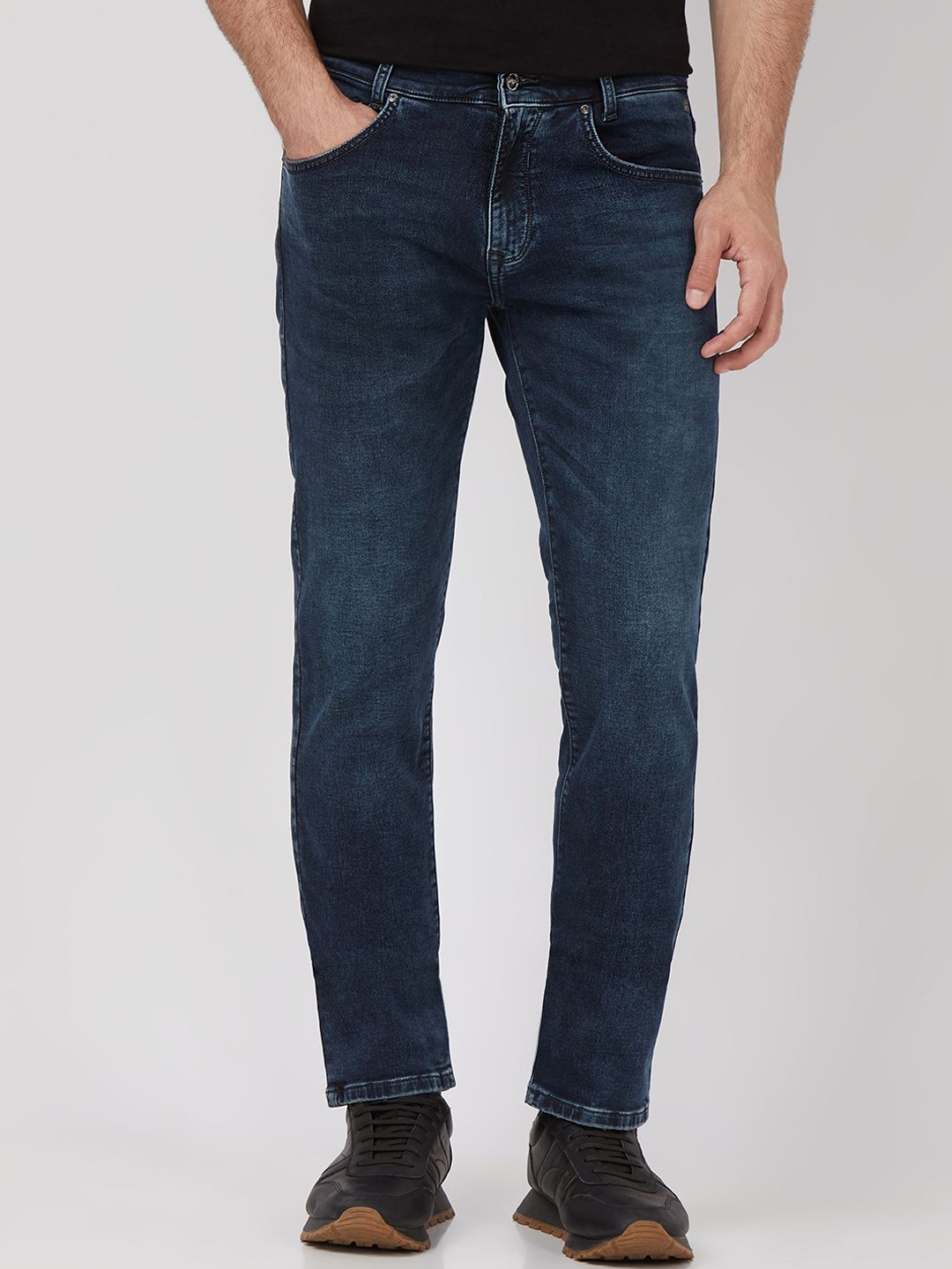 

Mufti Men Straight Fit Mid-Rise Stretchable Jeans, Navy blue