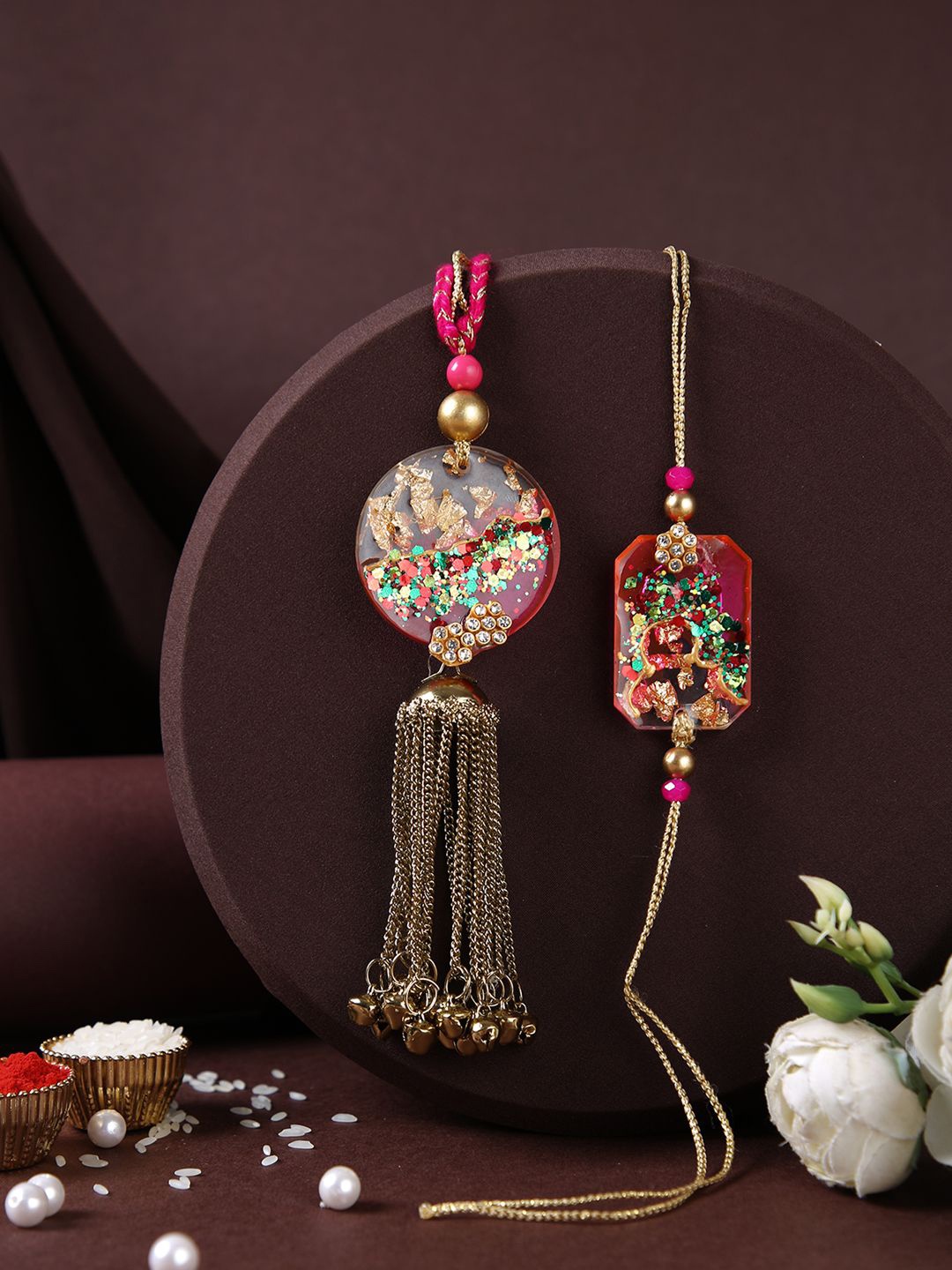 

Sangria Gold -Toned Floral Resin Work Thread Bhaiya Bhabhi Rakhi With Roli Chawal & Card