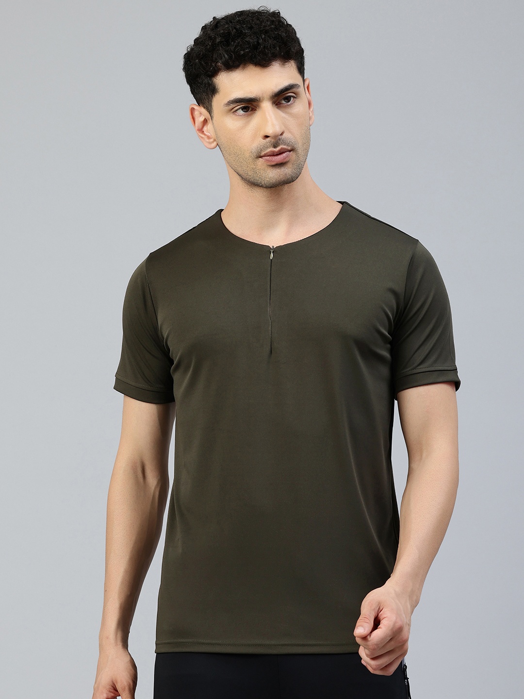 

Yuvraah Men Rapid-Dry Sports T-shirt, Olive